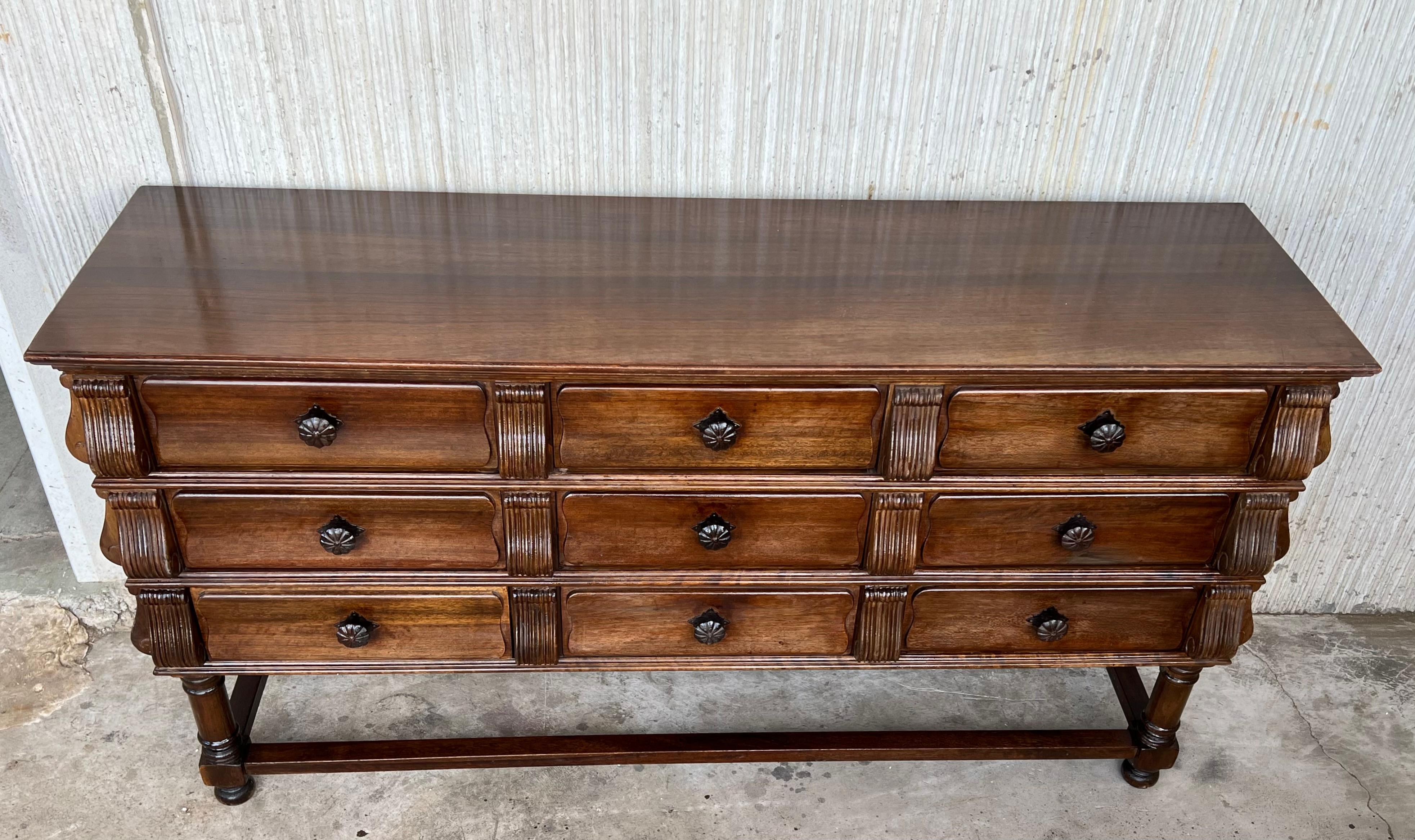 Early 20th Spanish Carved Chest of Drawers with Original Hardware In Good Condition In Miami, FL