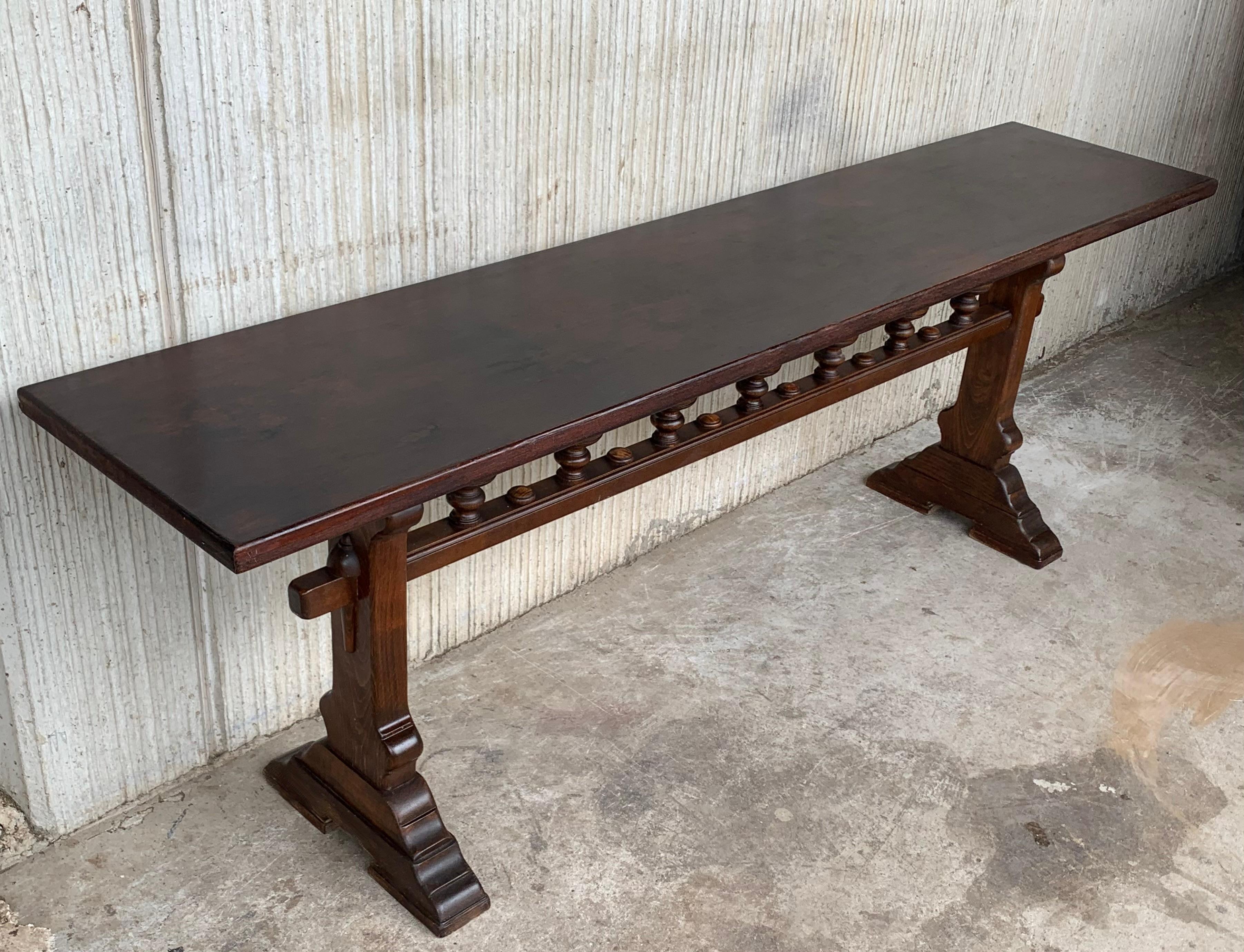 Early 20th Spanish Console Table with Two Pedestal Legs Joined In Good Condition In Miami, FL