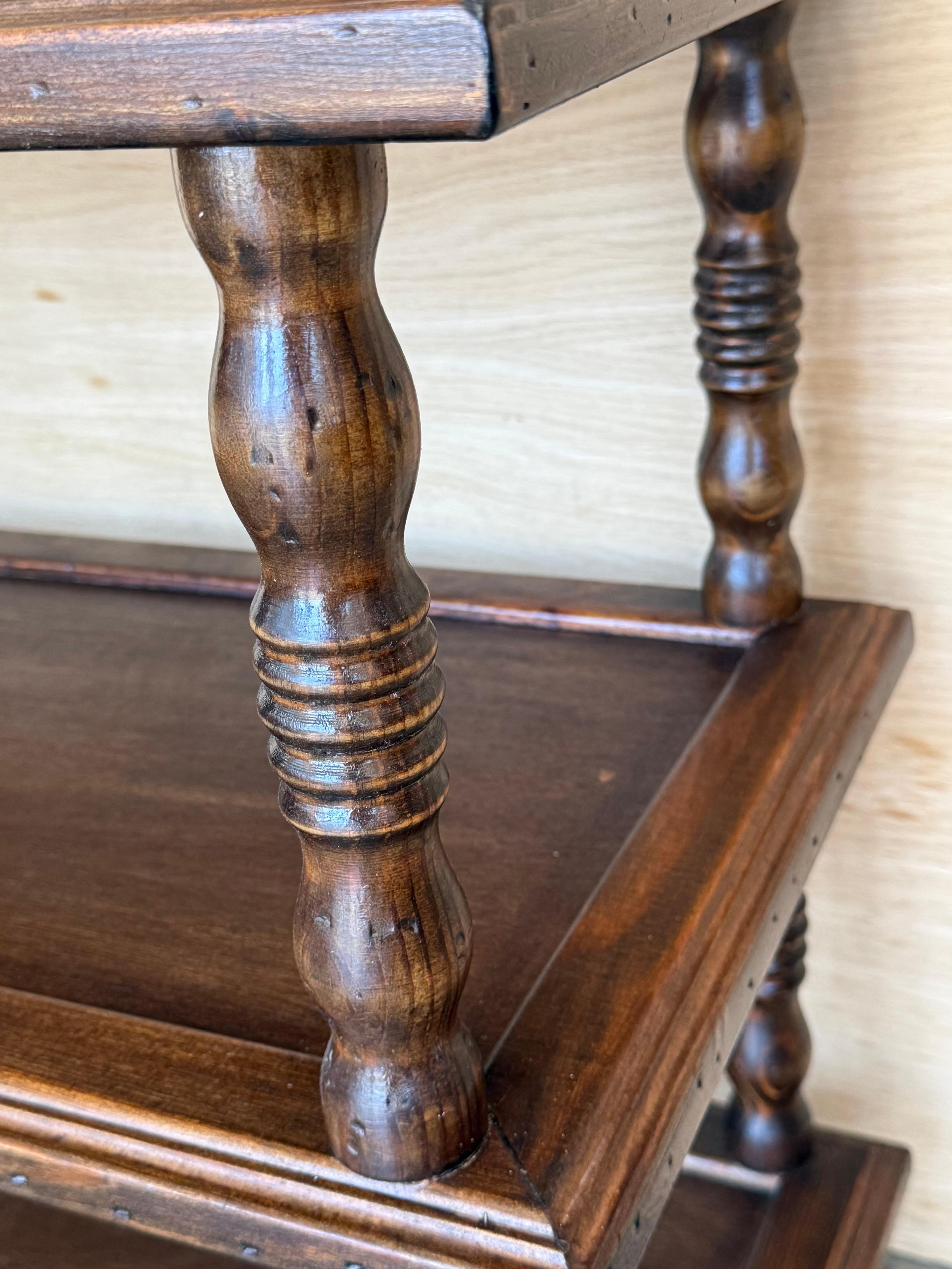 Early 20th Spanisht Walnut Side Table with Three Shelves or Narrow Console For Sale 5