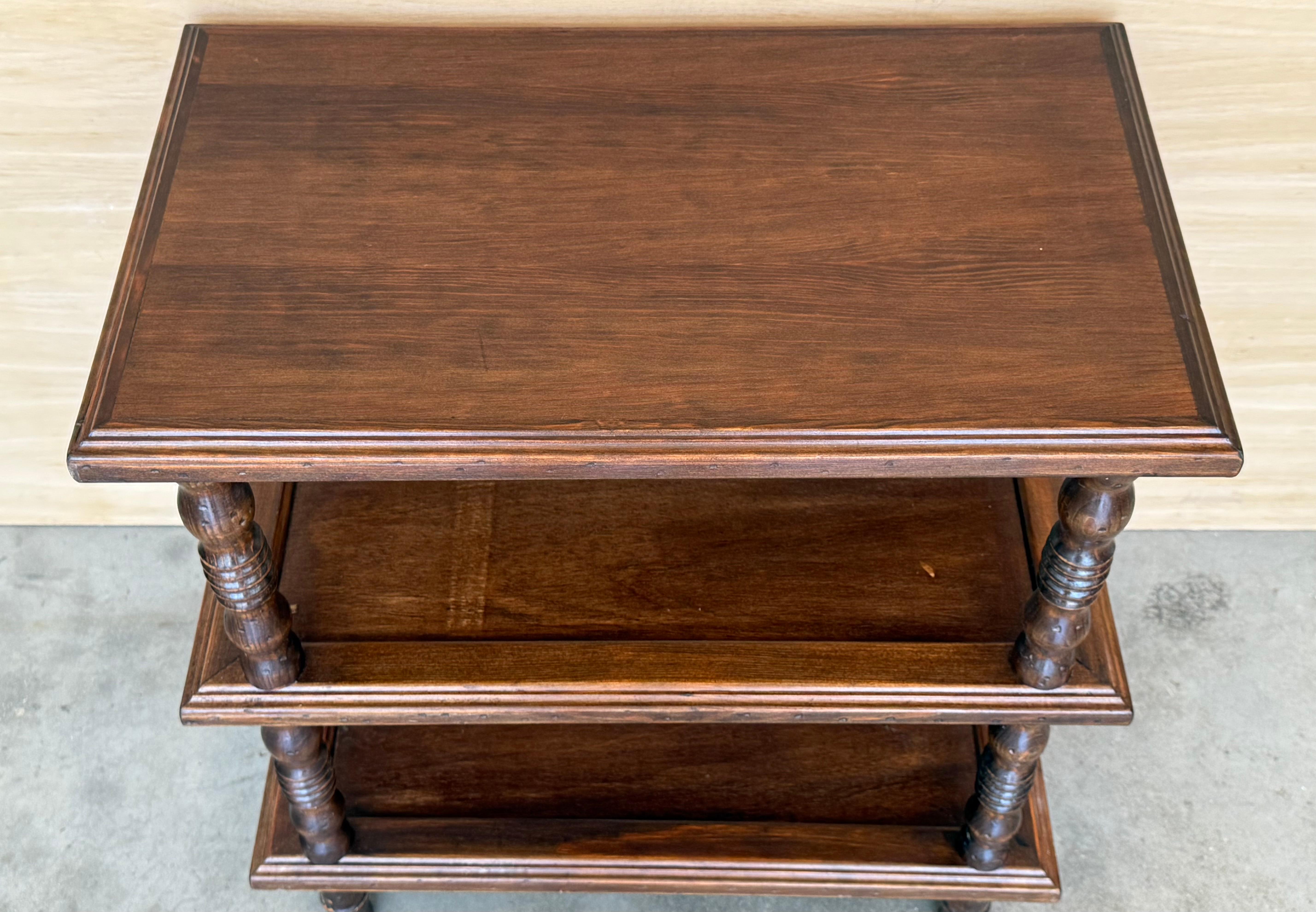 Early 20th Spanisht Walnut Side Table with Three Shelves or Narrow Console For Sale 4