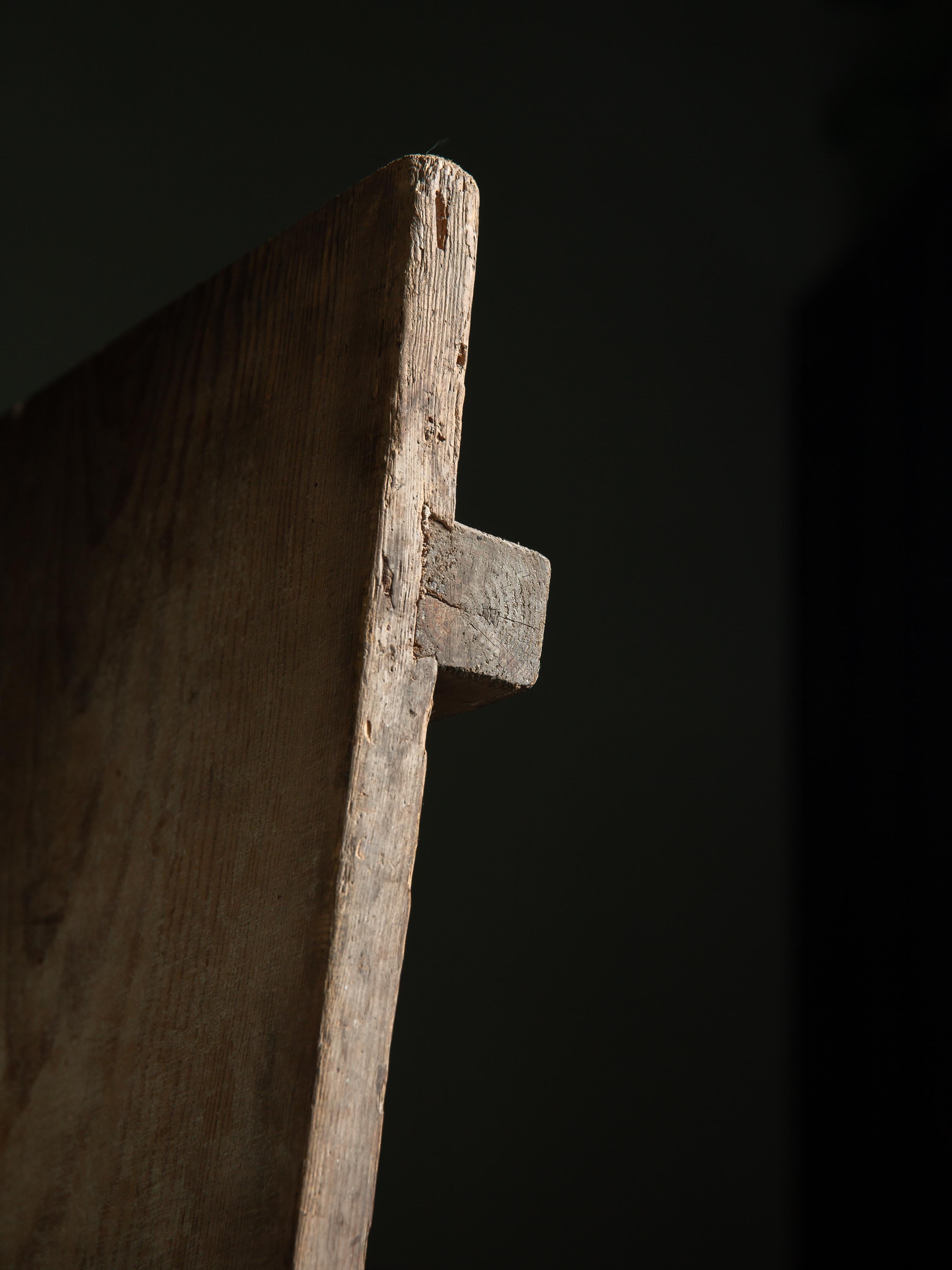Legno inizio 20° Wabi sabi giapponese, decorazione da parete in legno, mingei primitivo in vendita