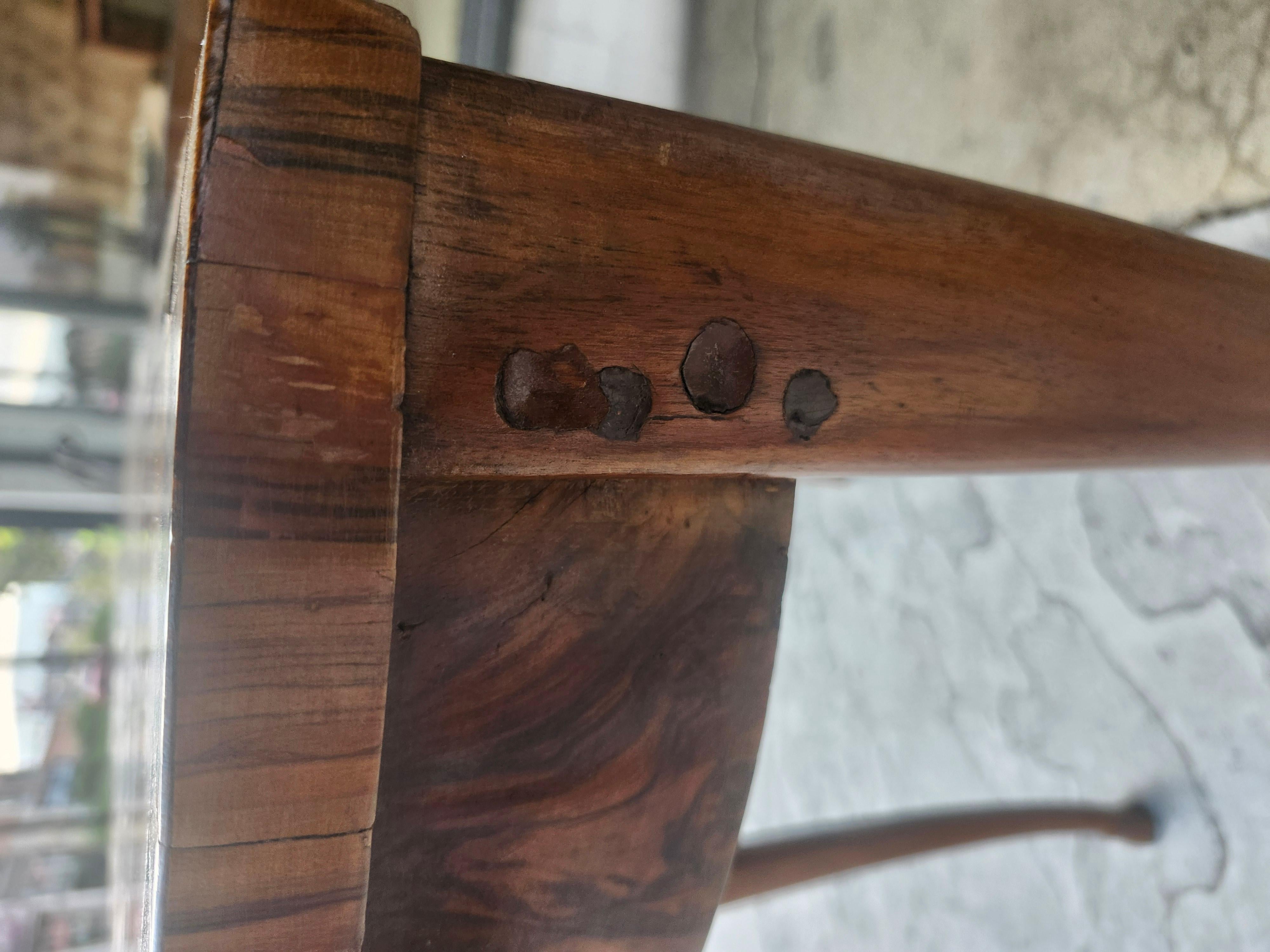 Table console Demilune Art Déco du début du 20e siècle avec plateau marqueté et deux tiroirs en vente 2