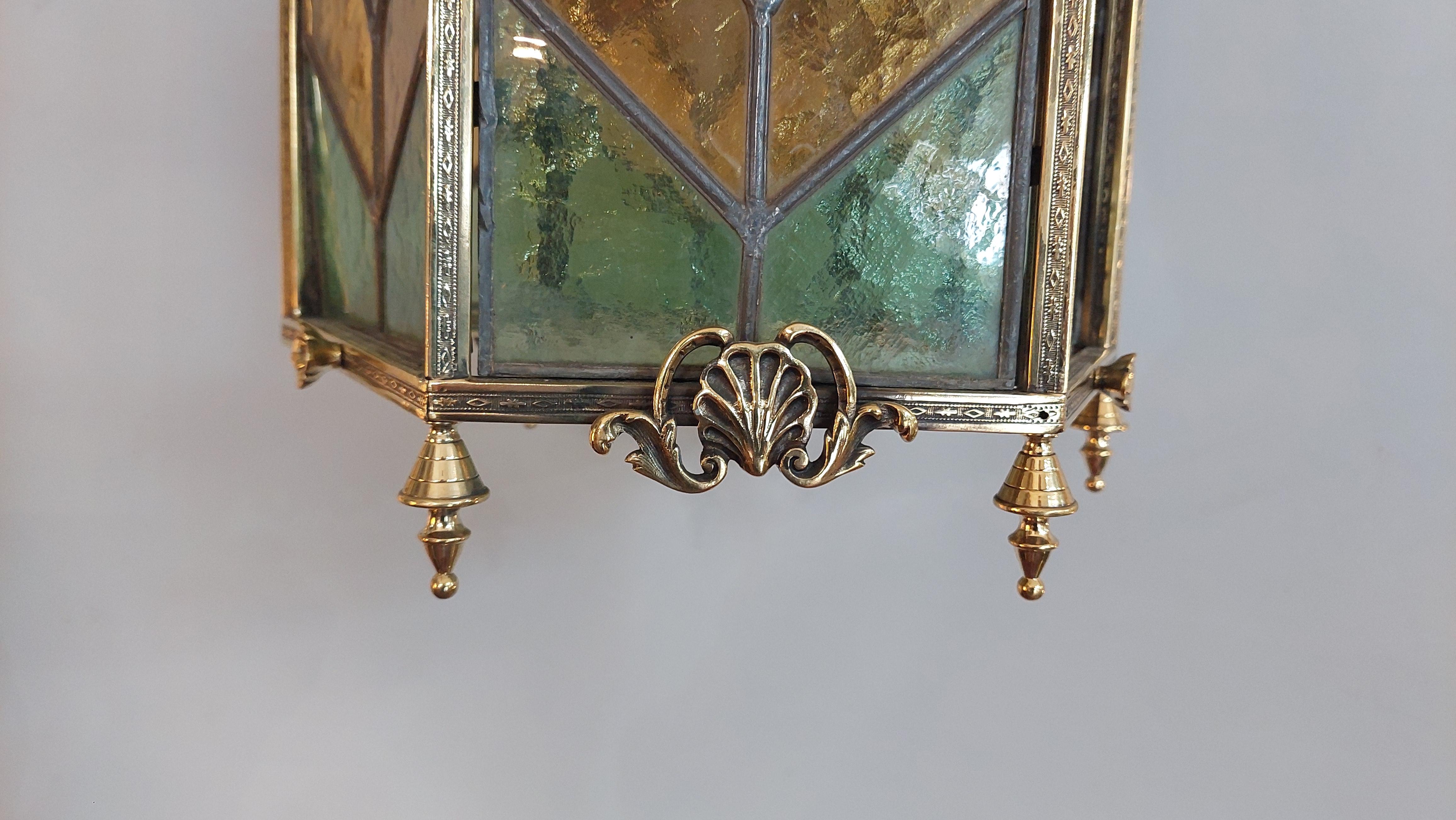 Laterne aus Messing und Bleiverglasung aus dem frühen 20. (Edwardian) im Angebot