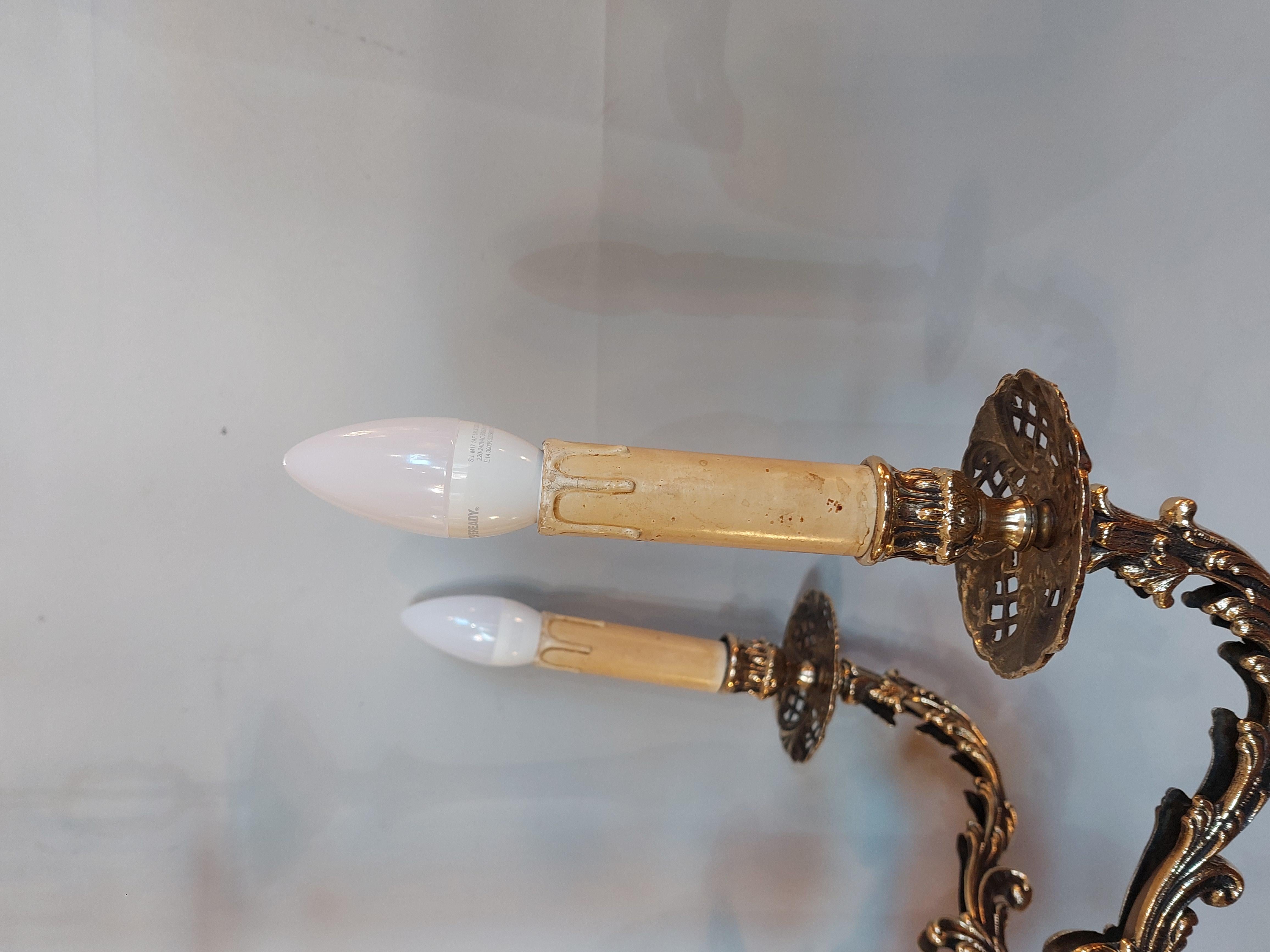 Lustre de style rococo en laiton du début du 20e siècle en vente 1