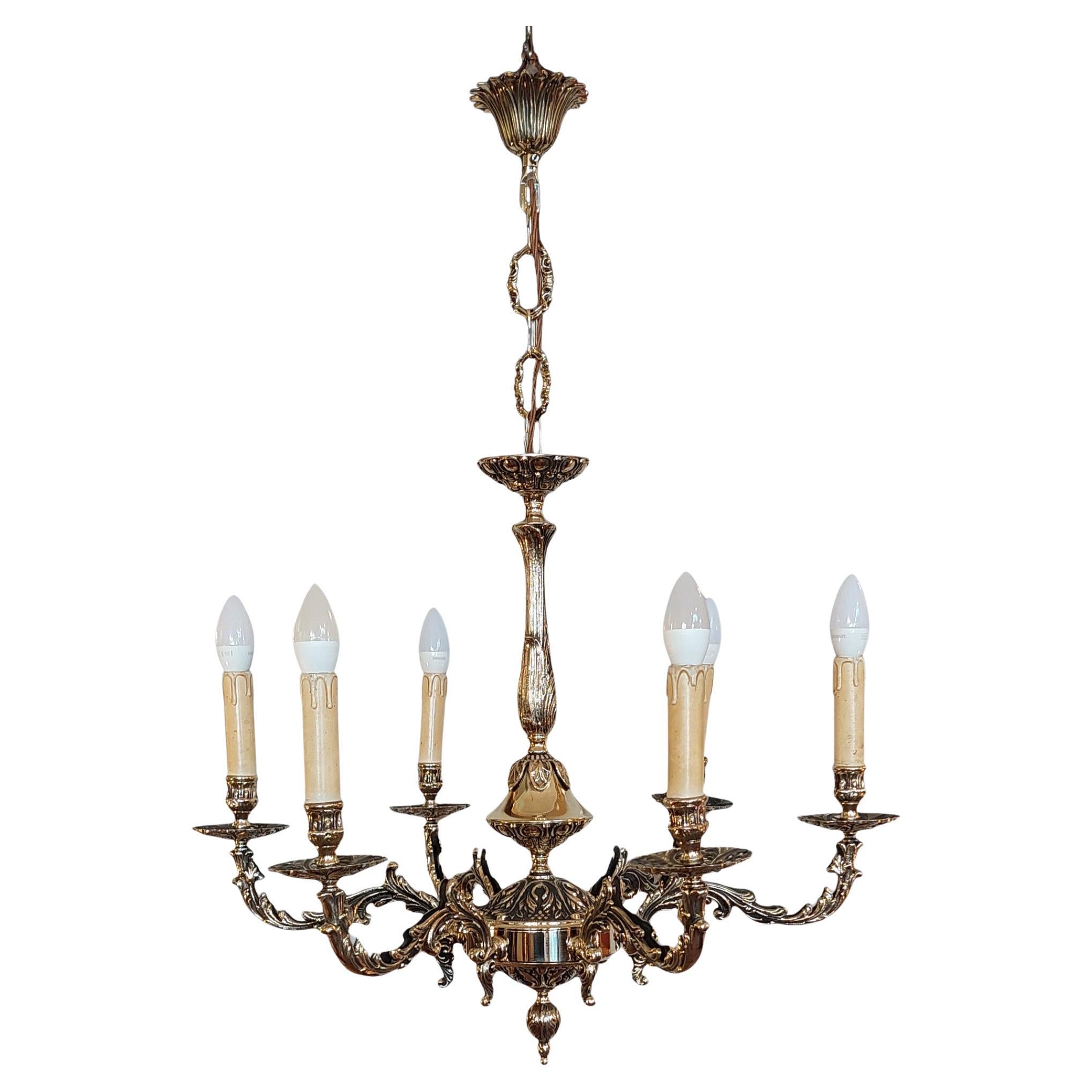 Lampadario in ottone in stile rococò dei primi del Novecento