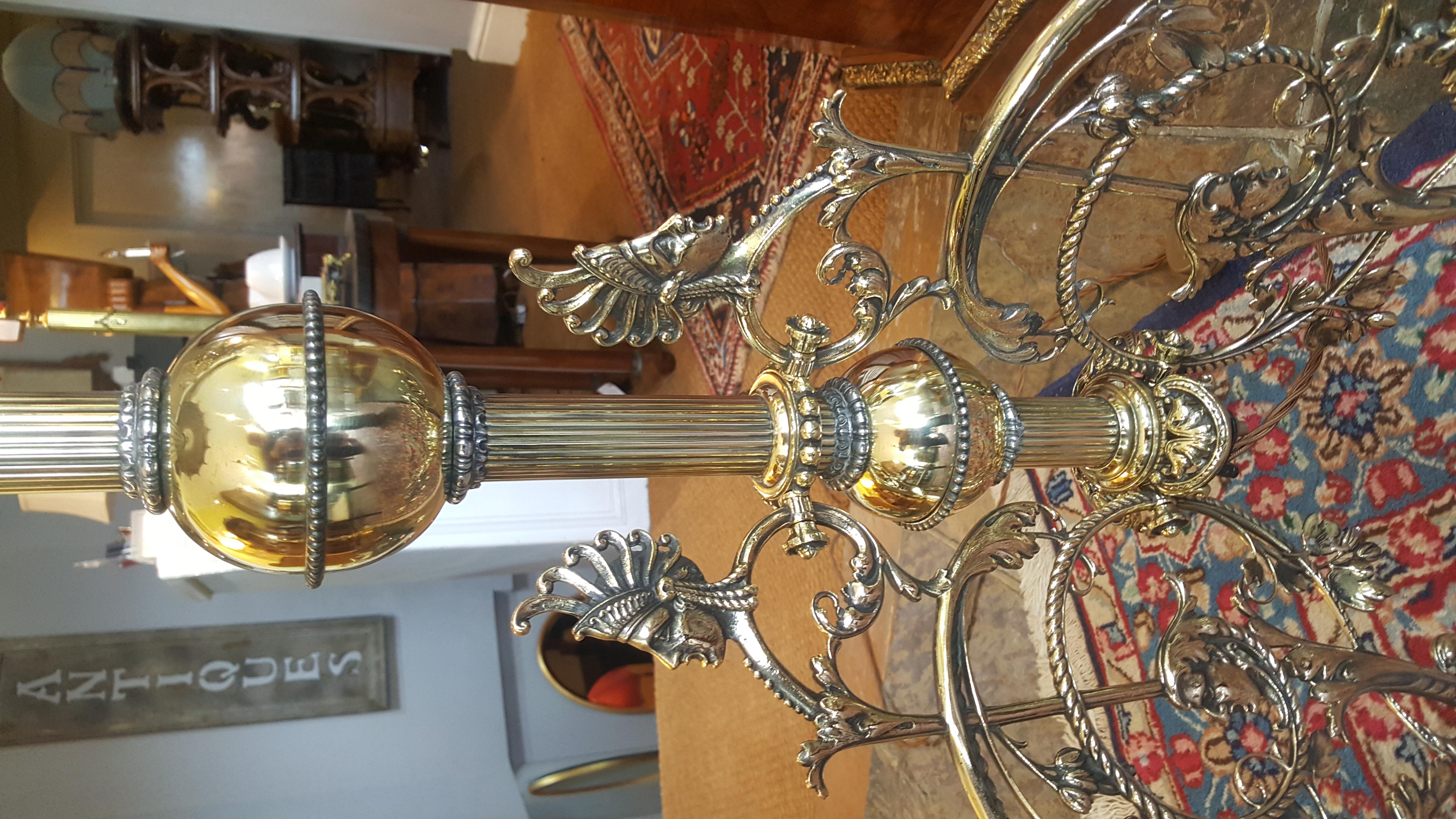 Early 20thC Brass Standard Oil Lamp  For Sale 1