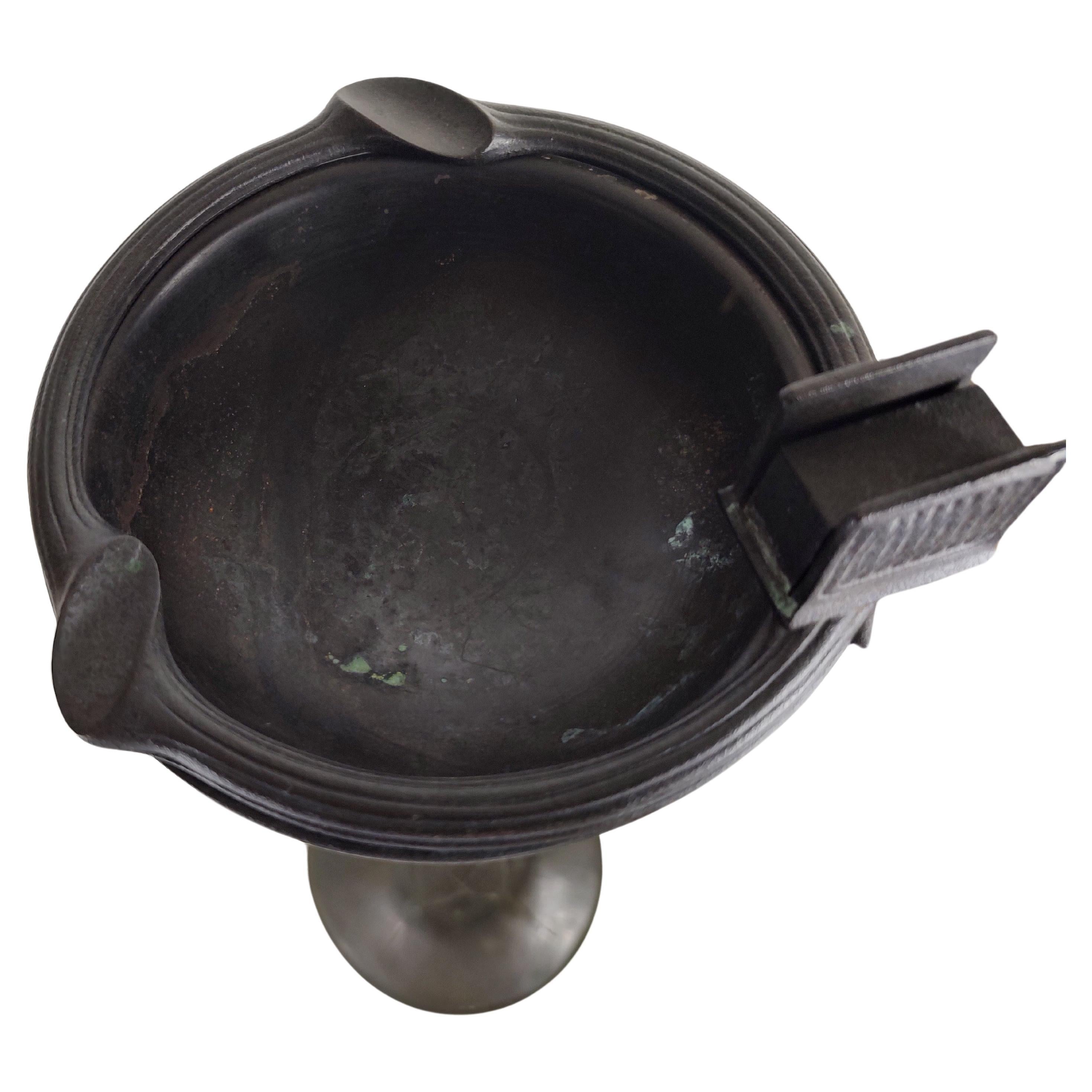 Américain Porte-cendres et porte-allumettes en bronze du début du 20e siècle par Tiffany Studios New York en vente