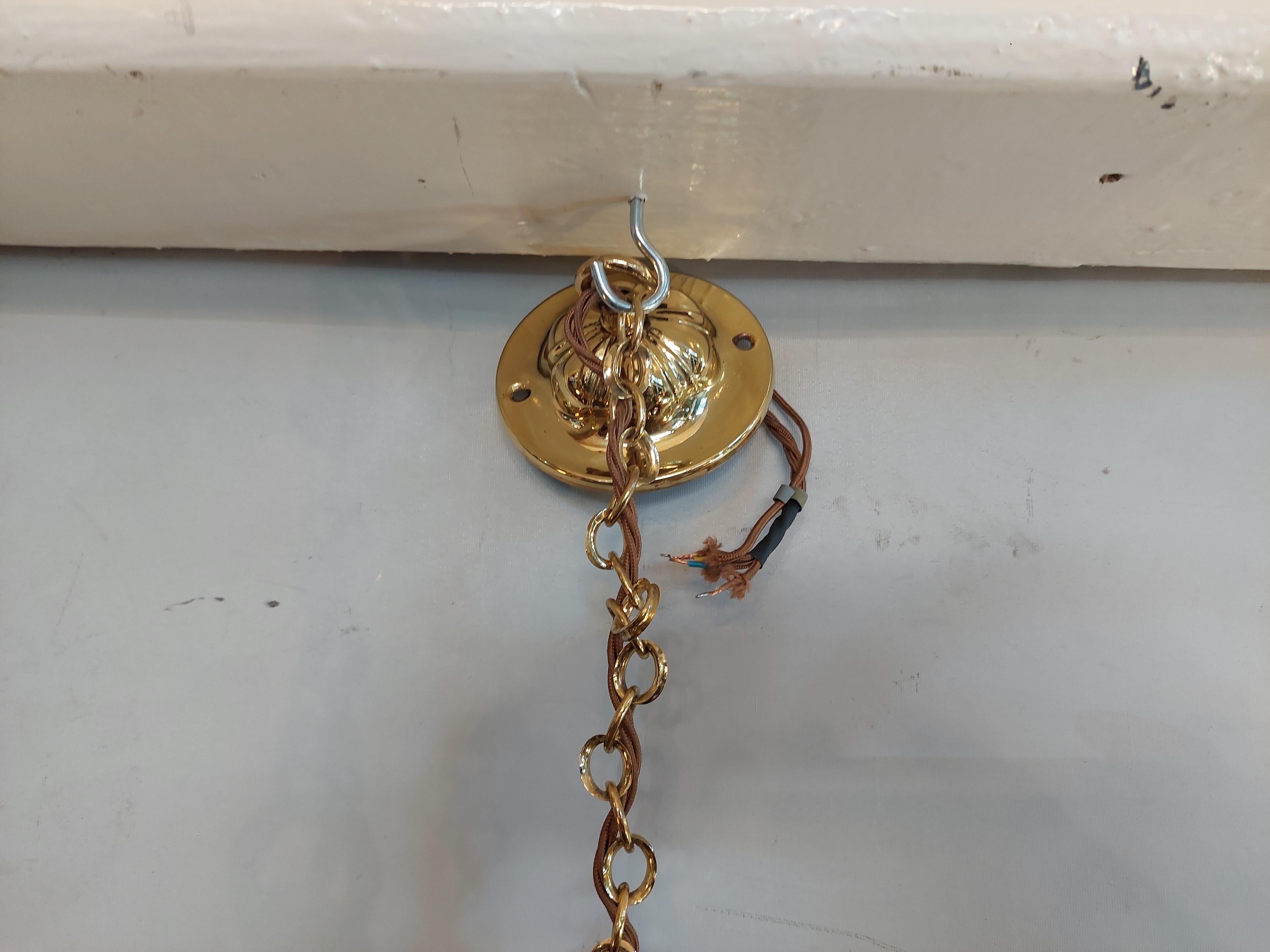 Lámpara de techo de latón y cristal tallado de principios del siglo XX en Bueno estado para la venta en Altrincham, GB