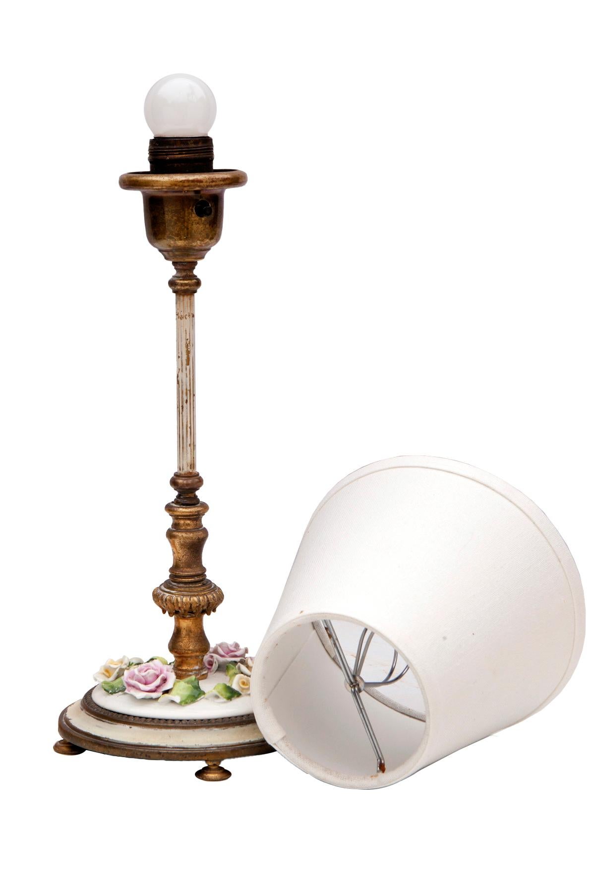 Early 20thC German Brass Va6gnity Lamps/Porcelain Flowers; a pair For Sale 2