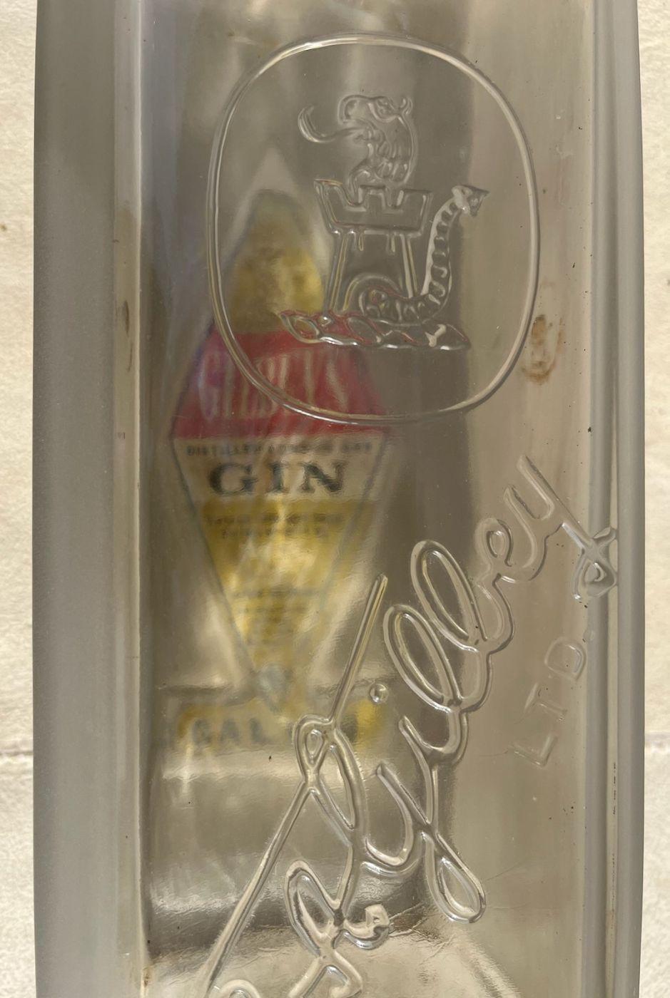 Ginflasche aus einer Bar, Anfang 20. (Adirondack) im Angebot