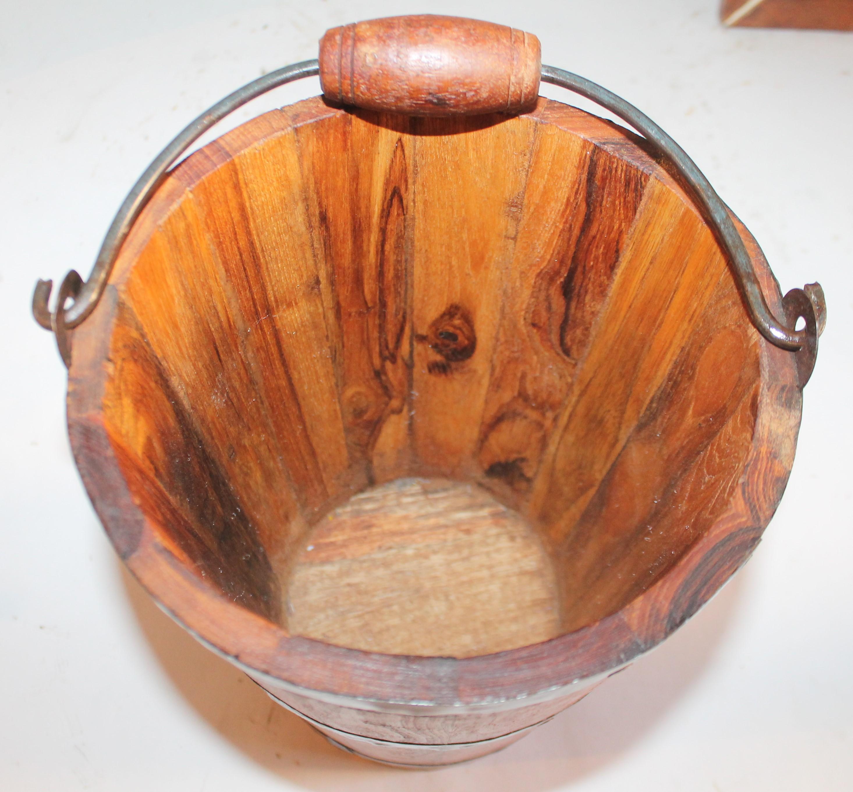 Early 20th Century Handcrafted Bucket from New England In Good Condition In Los Angeles, CA