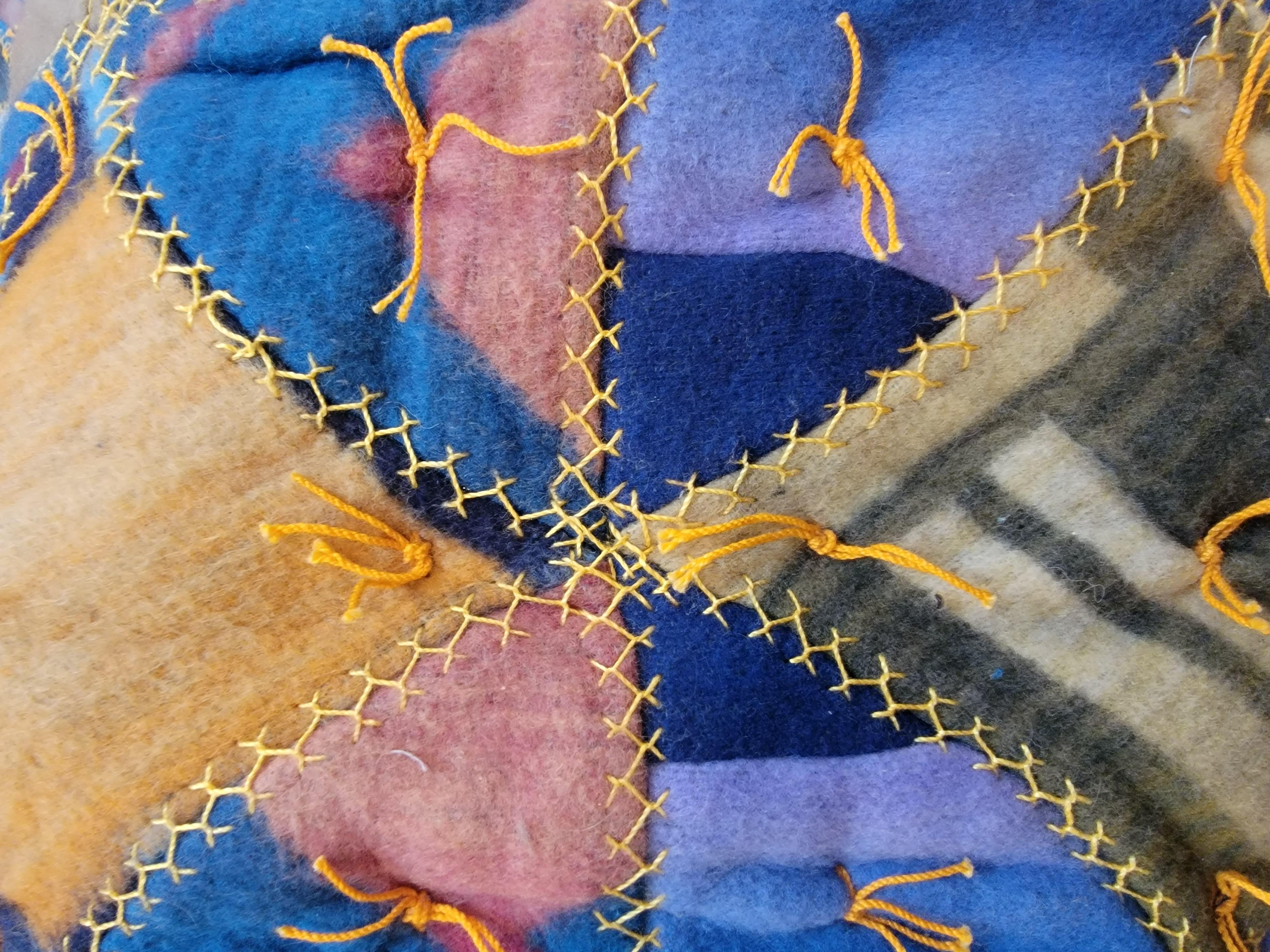 Américain A.I.C. Early 20th C. Indian Blanket Blocks Quilt / Comforter en vente
