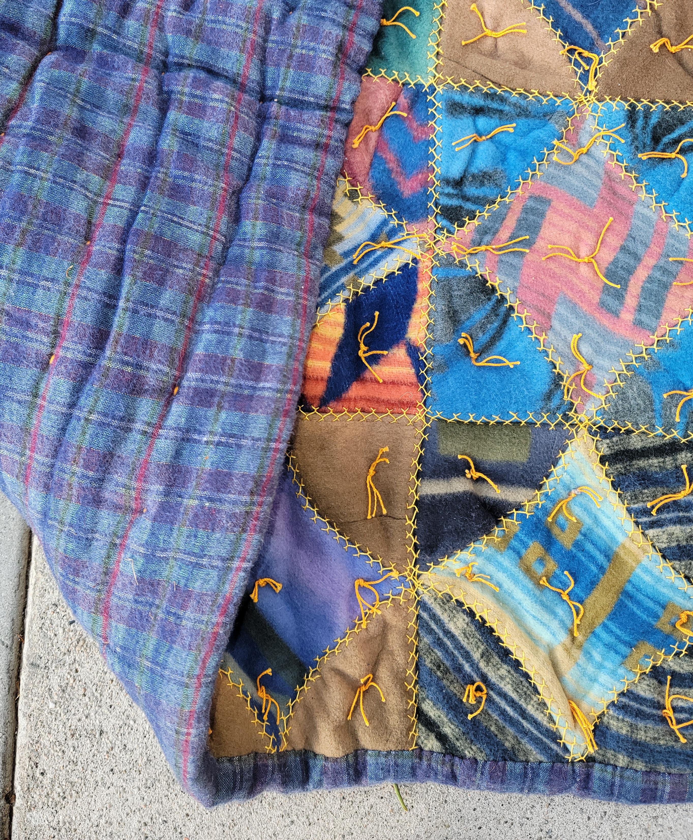Milieu du XXe siècle A.I.C. Early 20th C. Indian Blanket Blocks Quilt / Comforter en vente