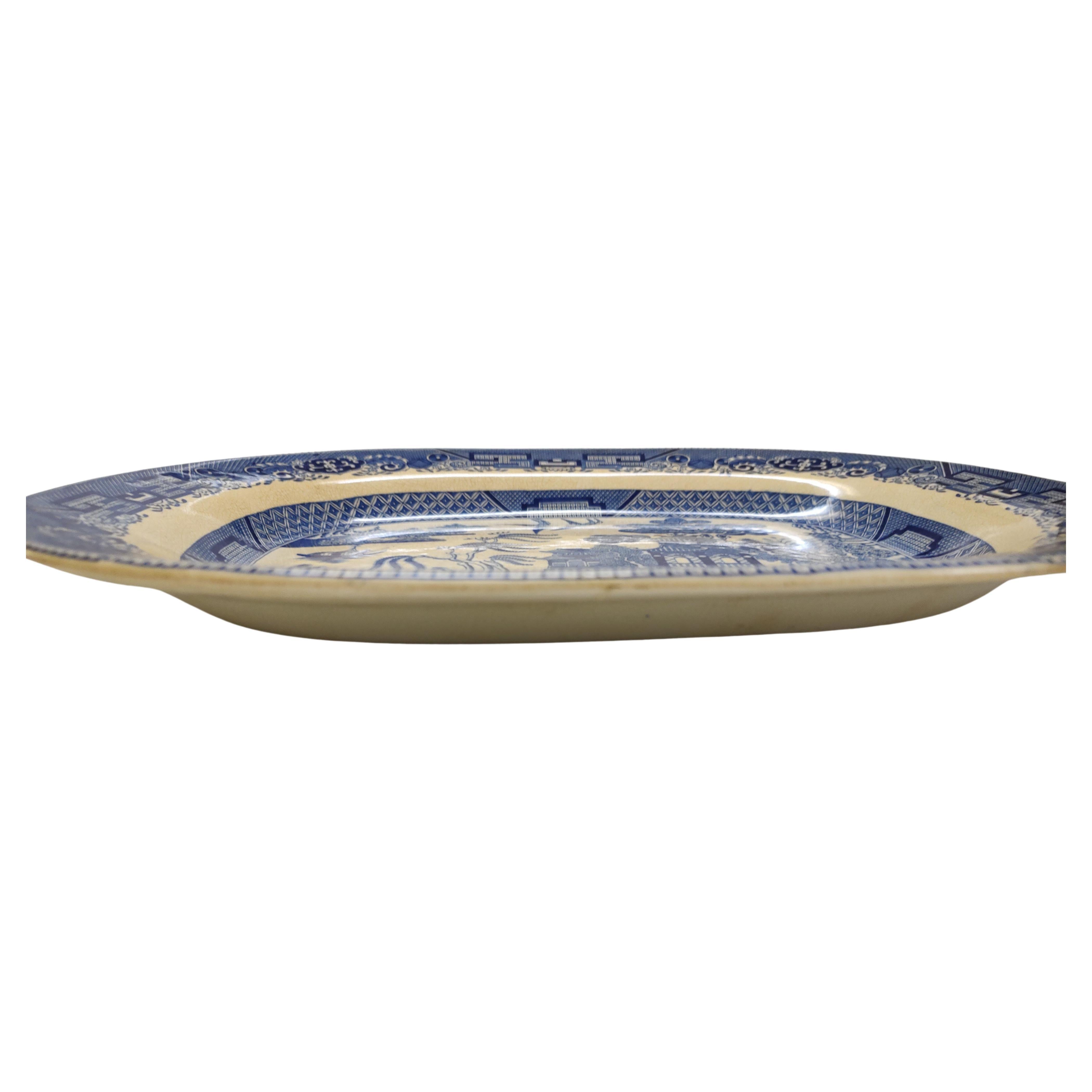 Classique américain Grand plateau en saule bleu du début du 20e siècle par la Buffalo Pottery Co en vente