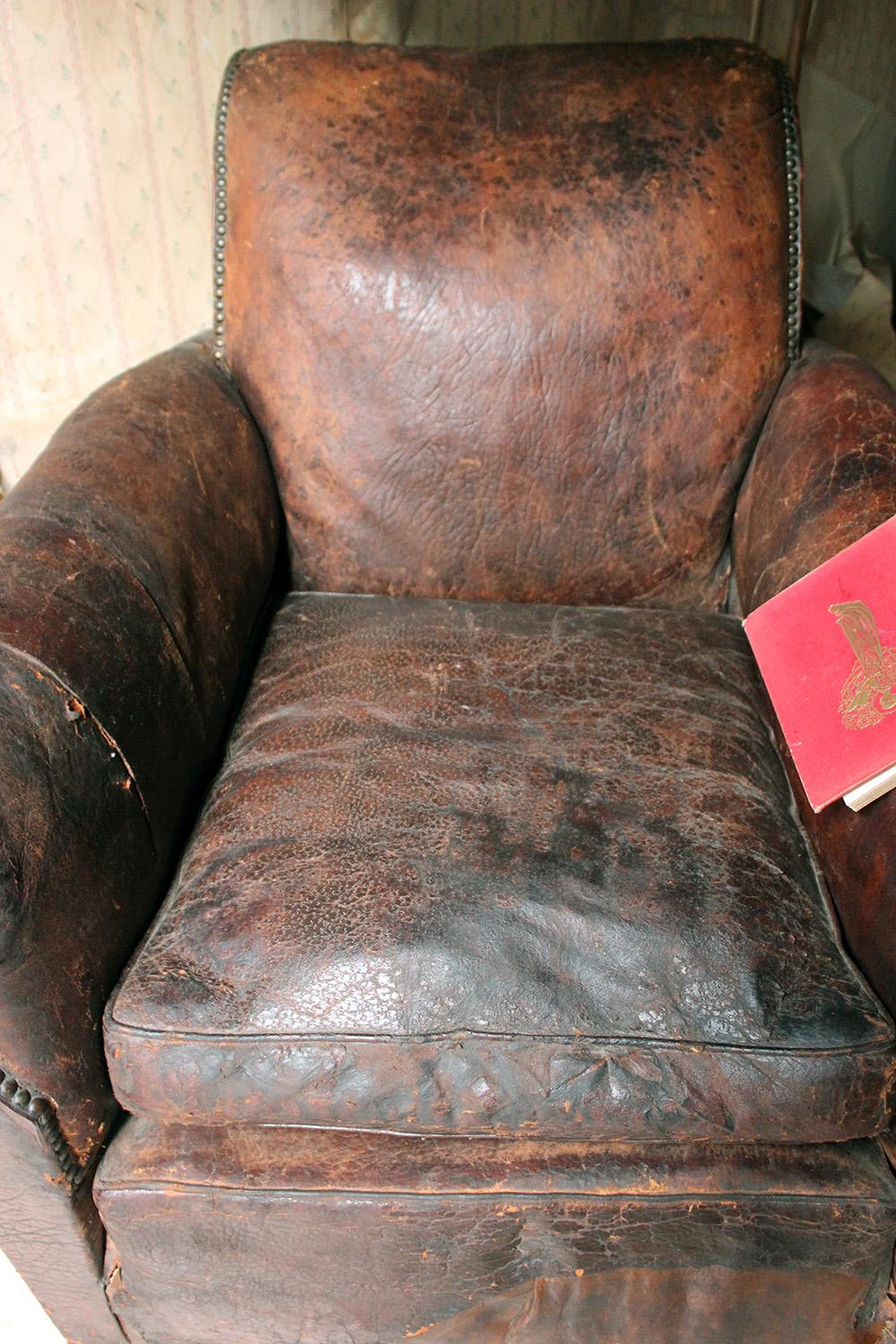 Early 20th Century Leather Club Armchair, circa 1925-1935 3