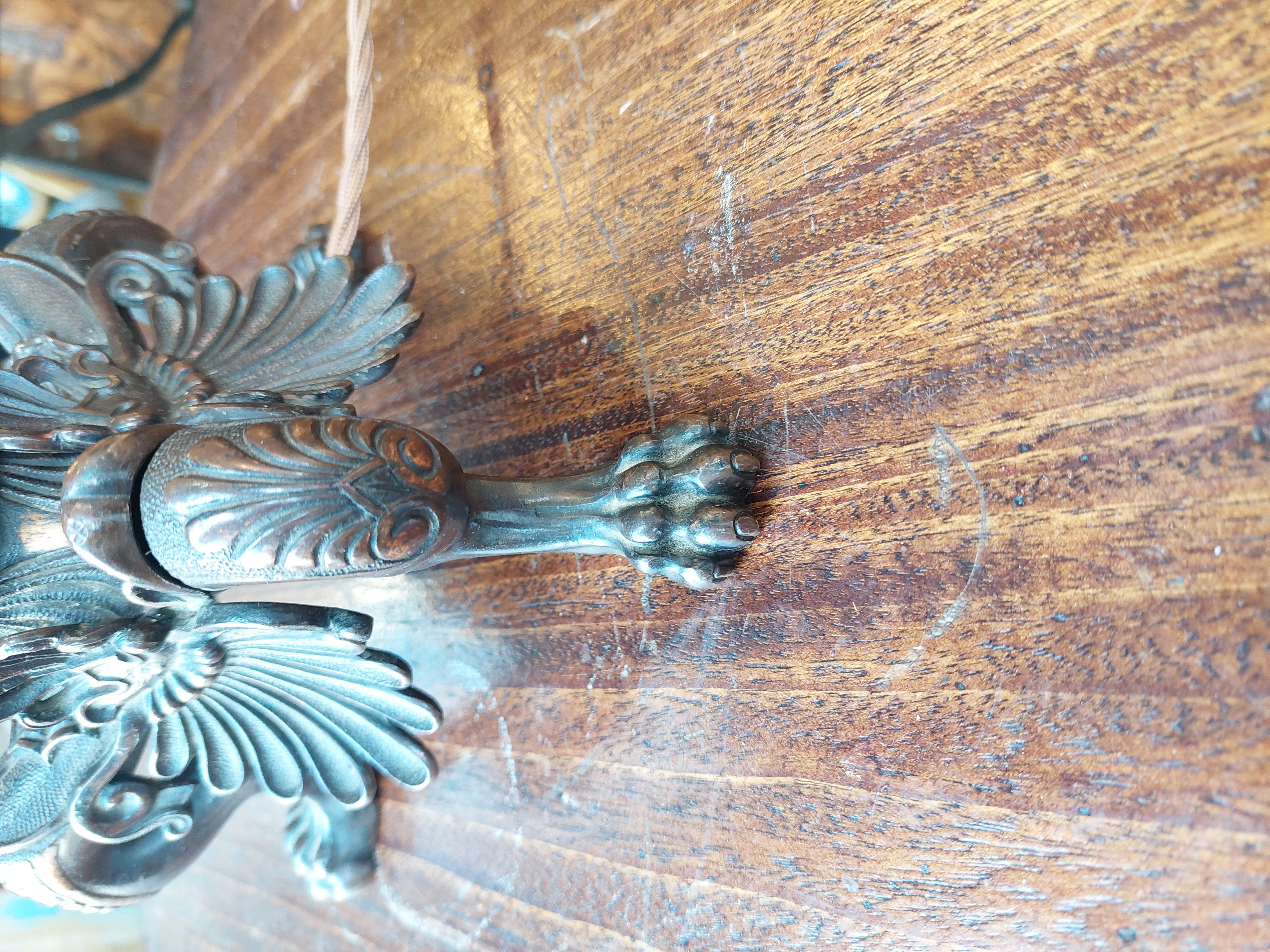 Early 20thC Neoclassical Bronze Lamp For Sale 4