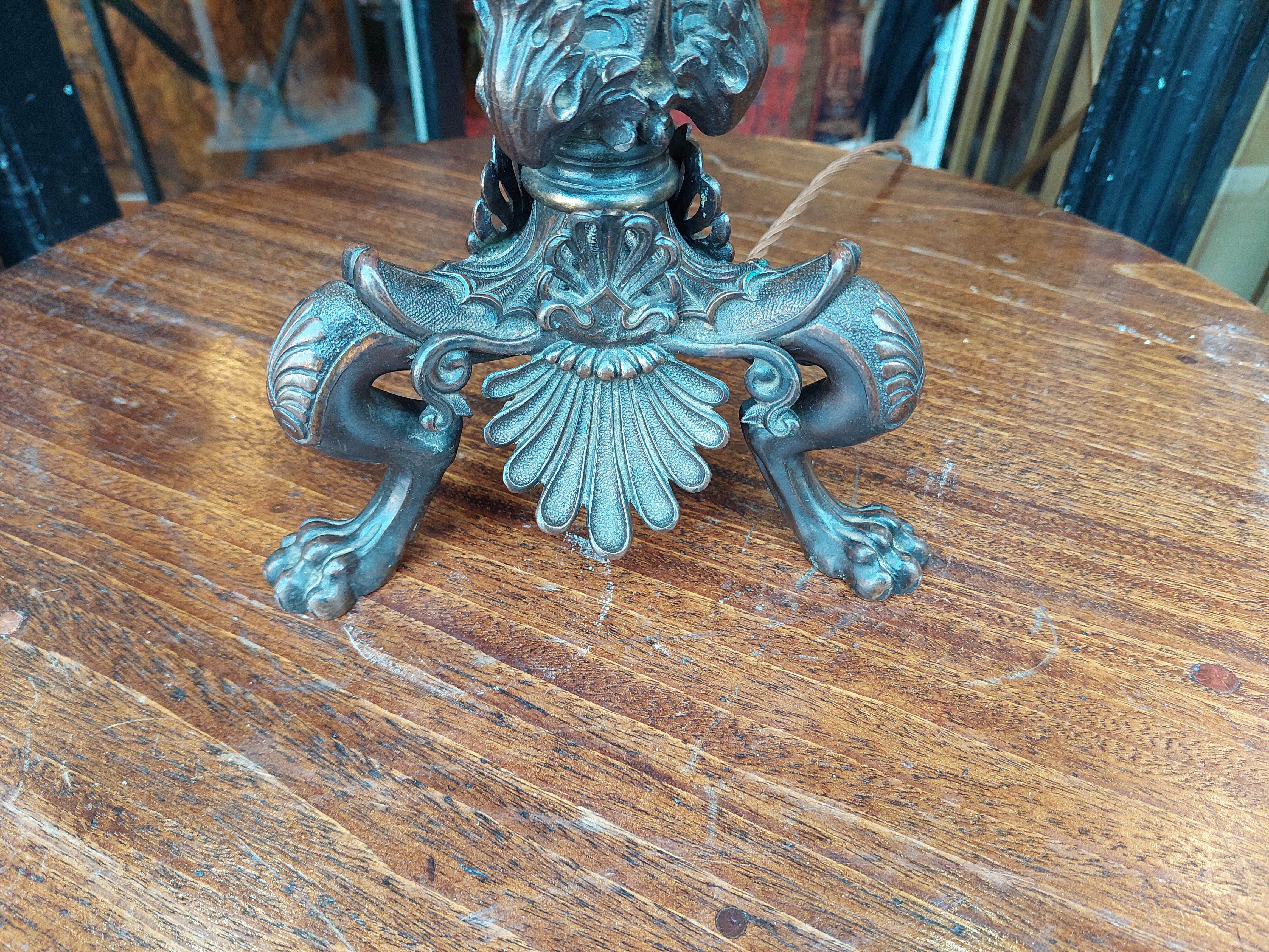 English Early 20thC Neoclassical Bronze Lamp For Sale