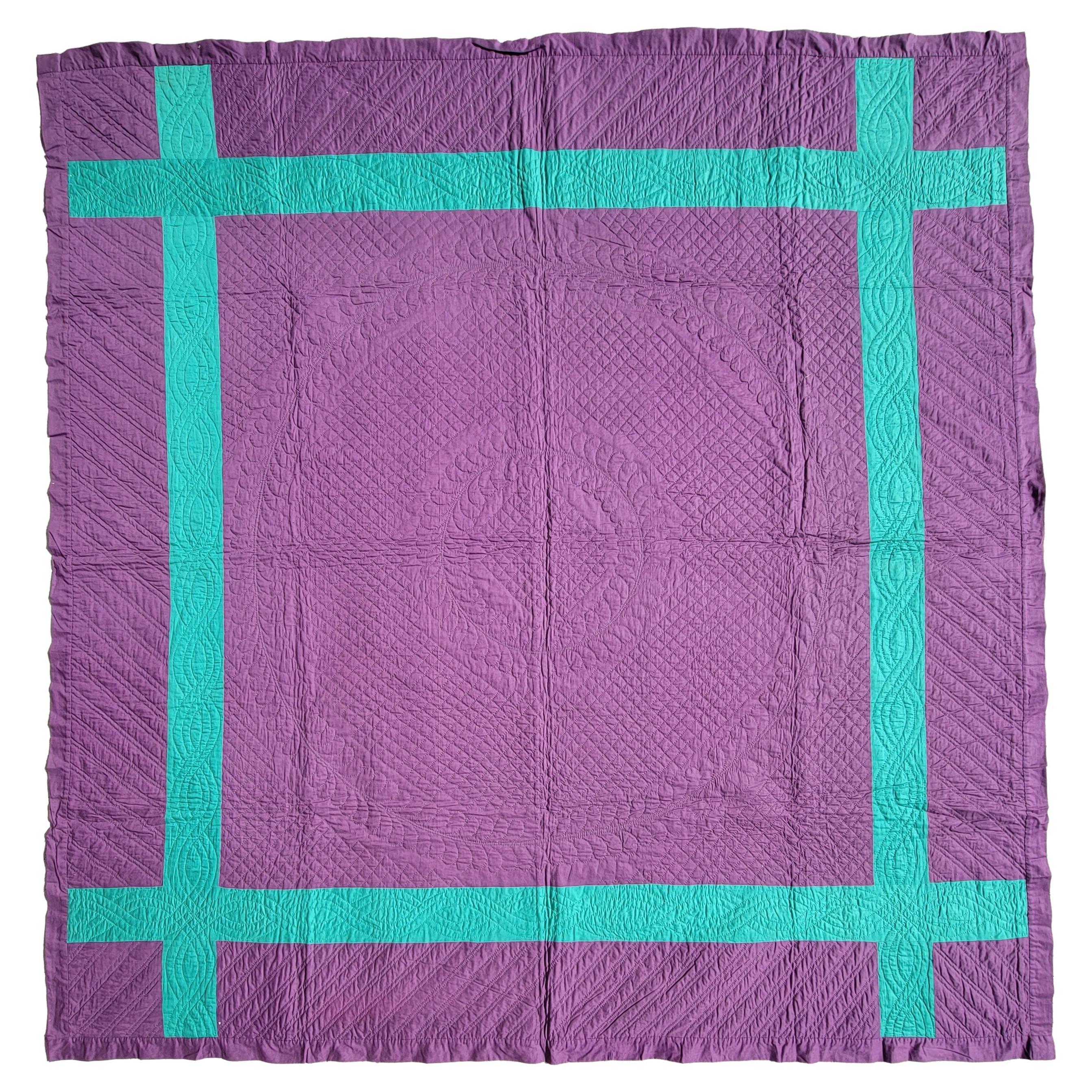 Early 20th C Ohio Amish Plain Quilt For Sale