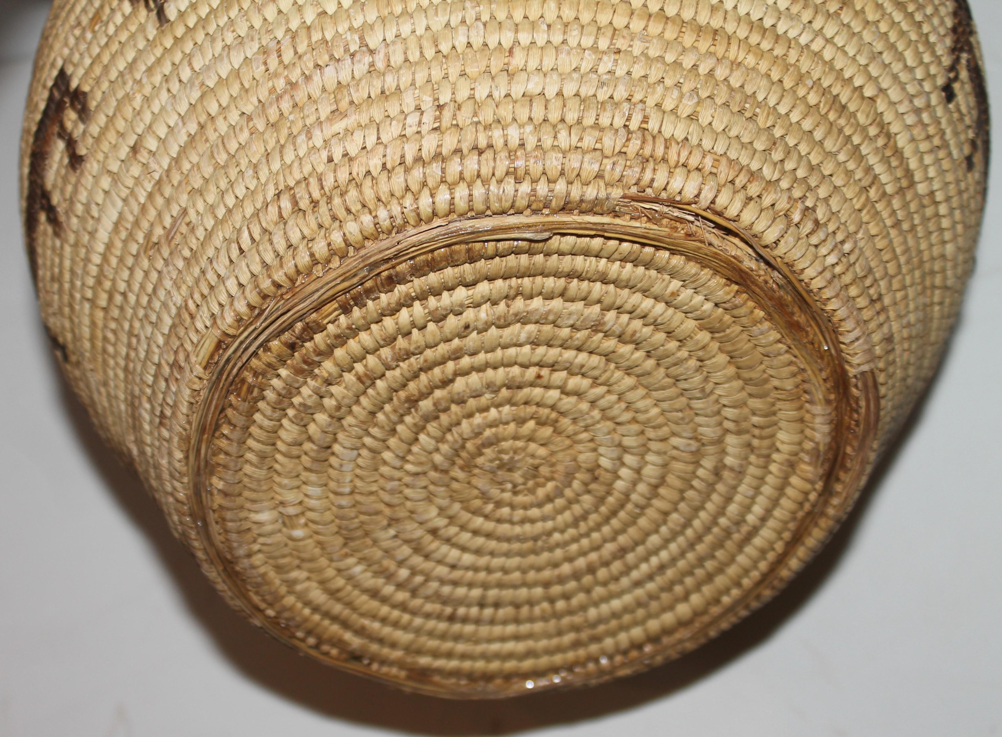 Hand-Crafted Early 20thc Pictorial Pima Indian Basket For Sale