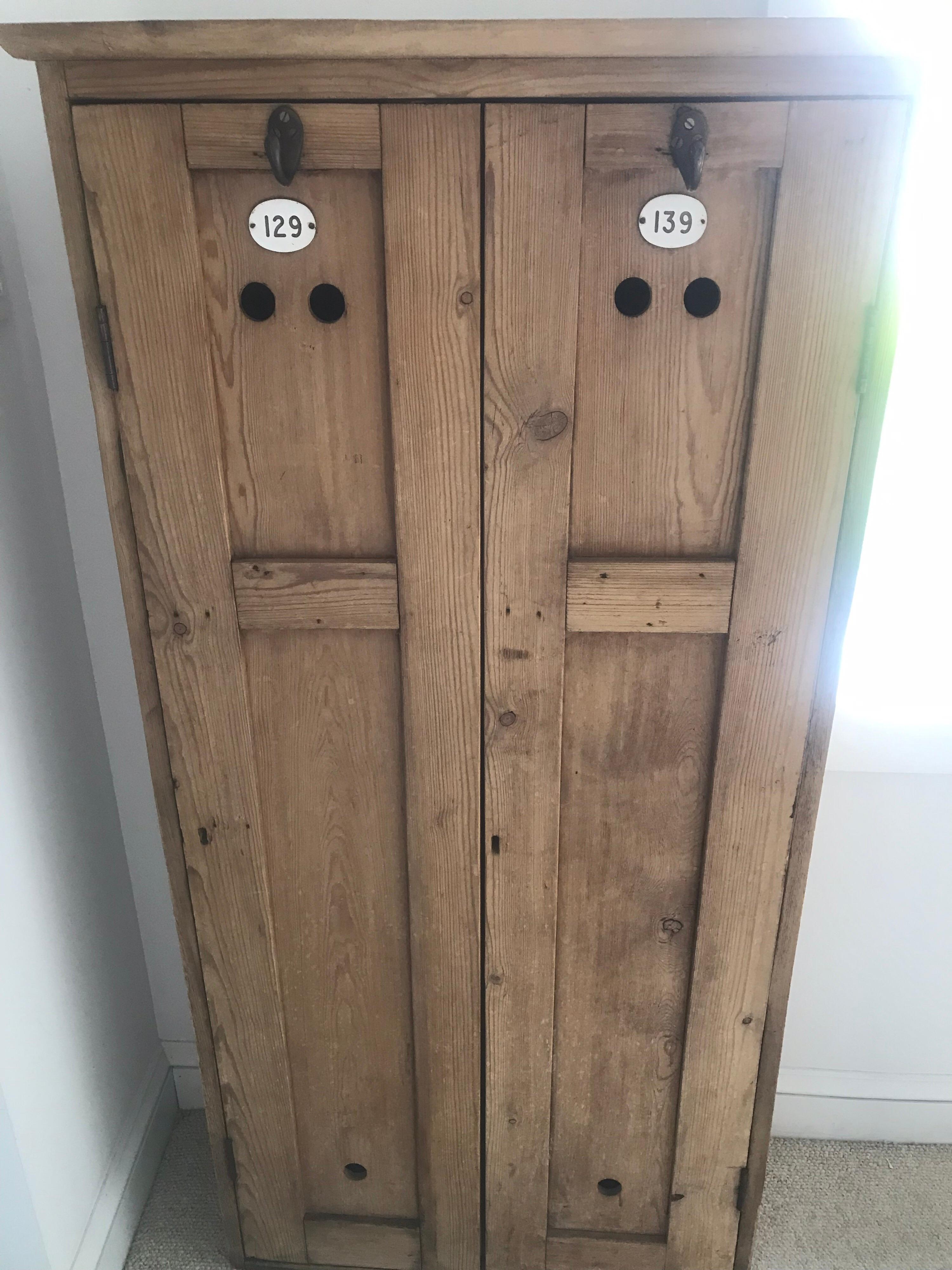 Two joined lockers with both internal and external hooks are ideal for anywhere that organization or additional storage would be helpful. The numbered lockers, in pine, lend a country casual feeling to a mudroom, hallway or children’s room.