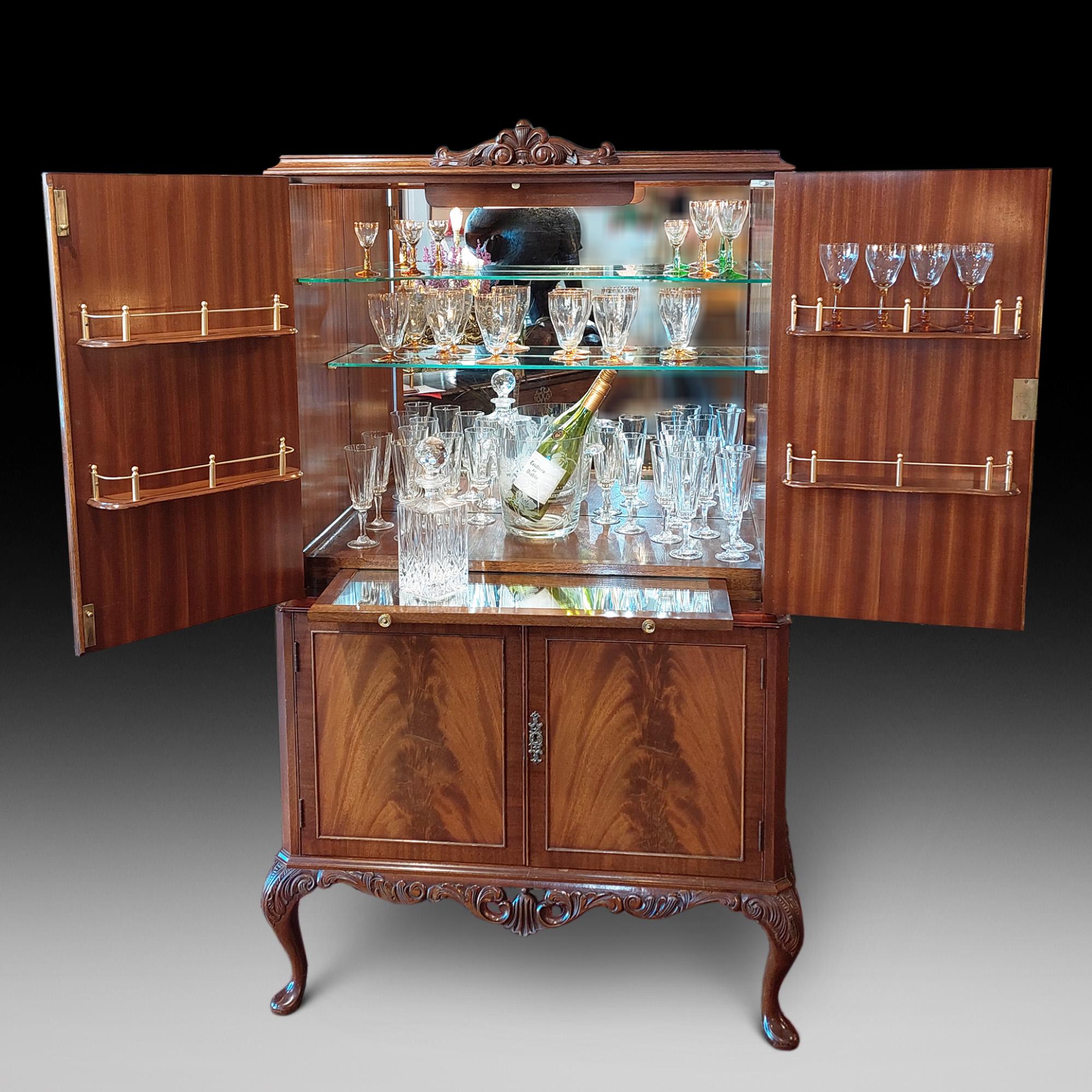 English Early 20thC Queen Anne Style Mahogany Cocktail Cabinet