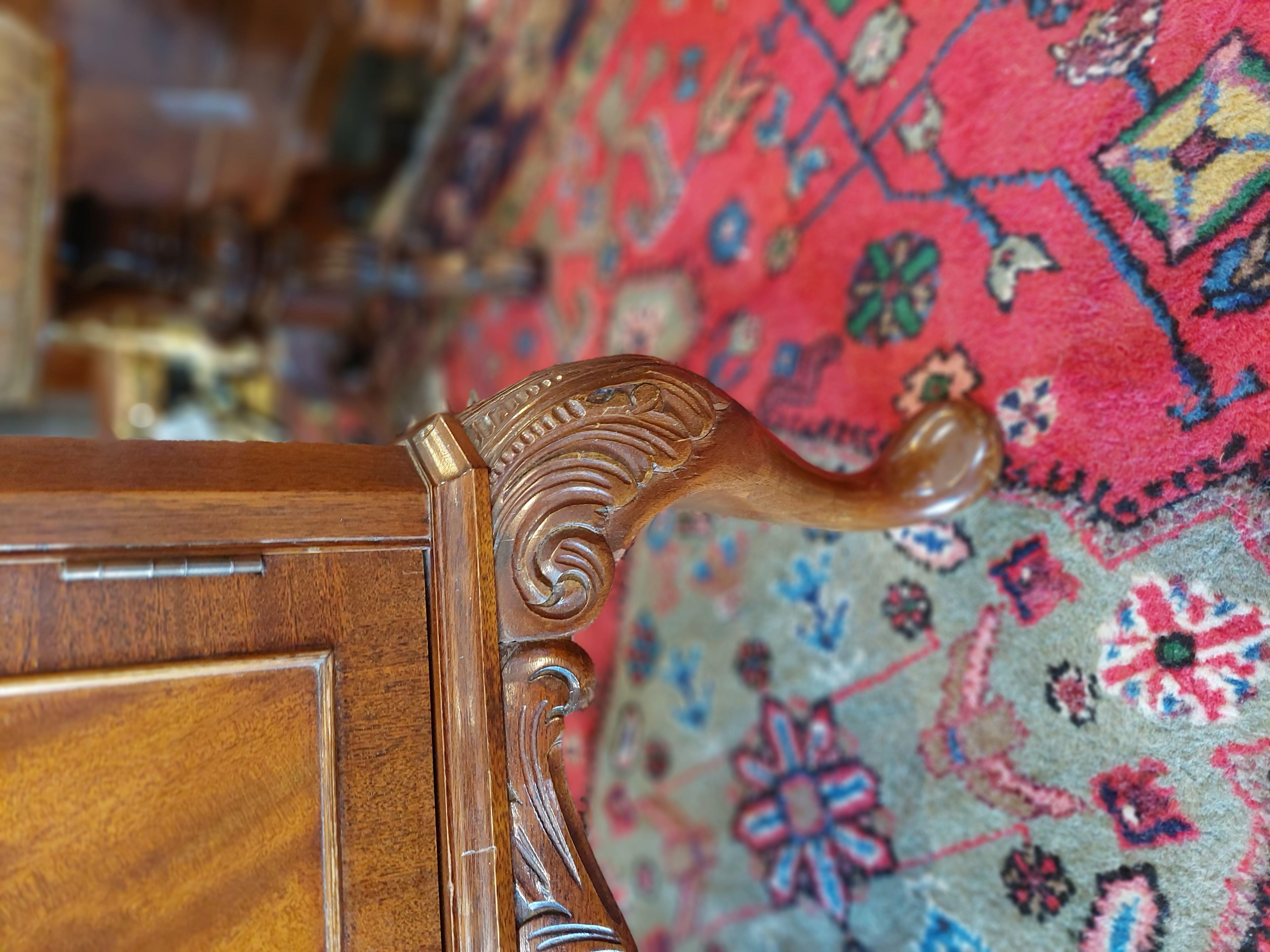 Early 20thC Queen Anne Style Mahogany Cocktail Cabinet 3