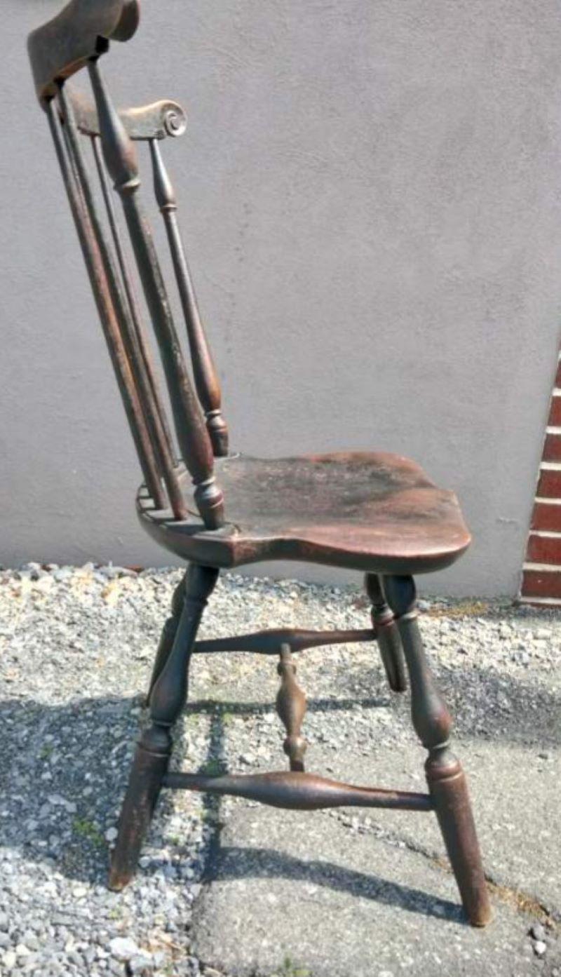 Américain Début du 20e siècle Replicas de  Chaises Windsor à papillon du XVIIIe siècle en vente