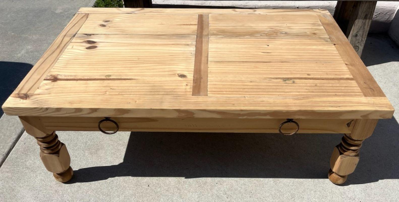 Rustikaler mexikanischer Couchtisch aus dem frühen 20. (Adirondack) im Angebot