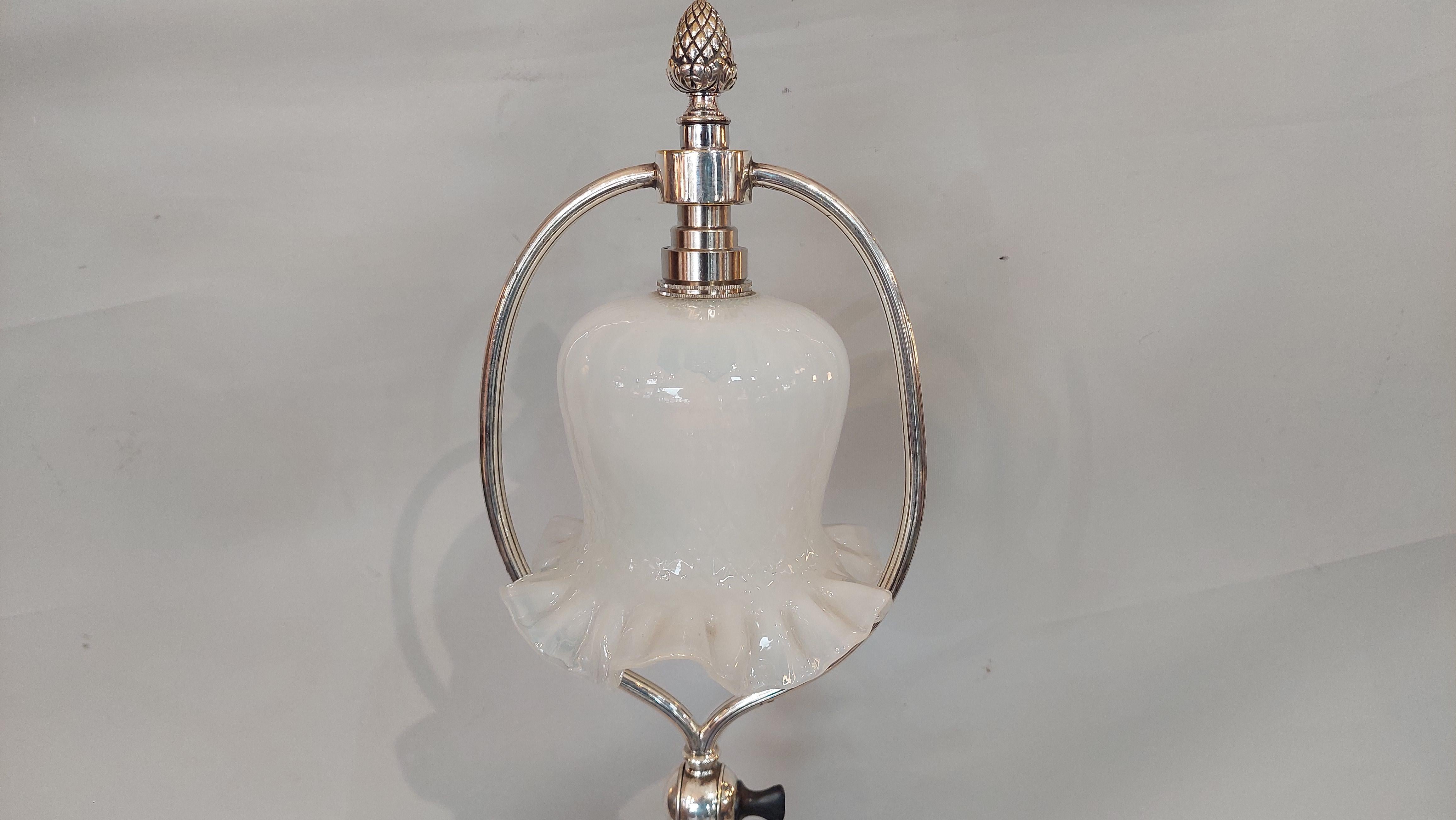 Lámpara eléctrica estilo Farraday & Son de principios del siglo XX con placa de plata en venta 3