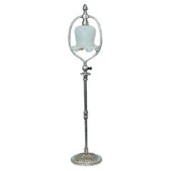 Début du 20e siècle, lampe électrique en métal argenté de style Farraday & Son