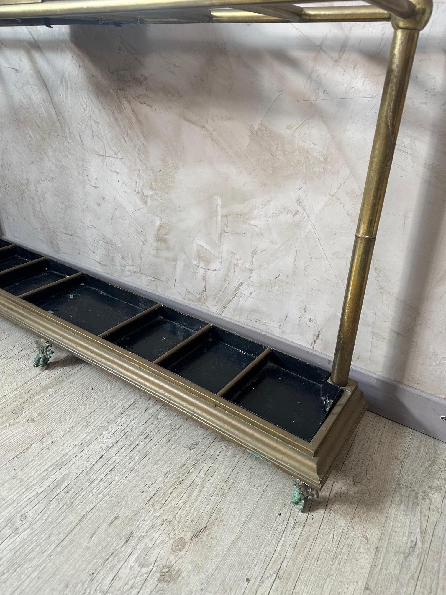 Ottone Appendiabiti francese in ottone e specchio dei primi anni '20, 1900 in vendita