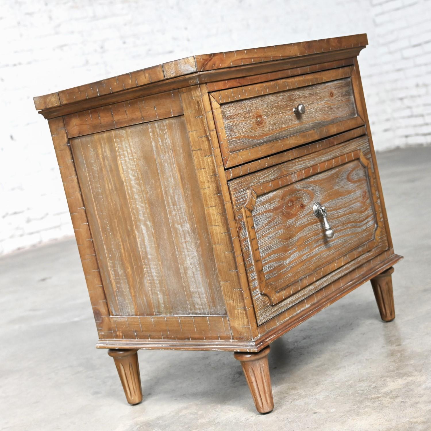 Early 21st Century French Country Rustic Mahogany Nightstand End Table Cabinet For Sale 4