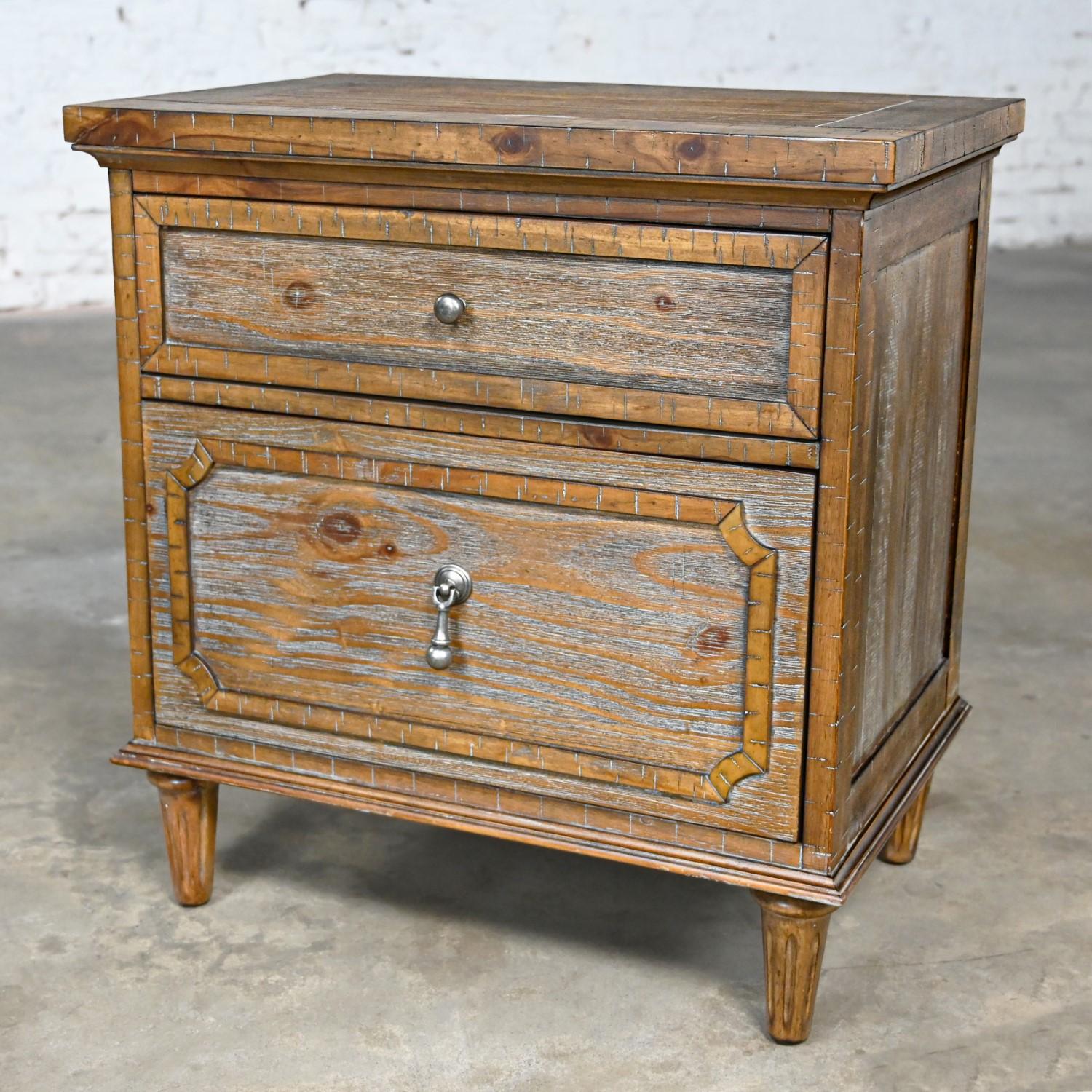 Early 21st Century French Country Rustic Mahogany Nightstand End Table Cabinet For Sale 12