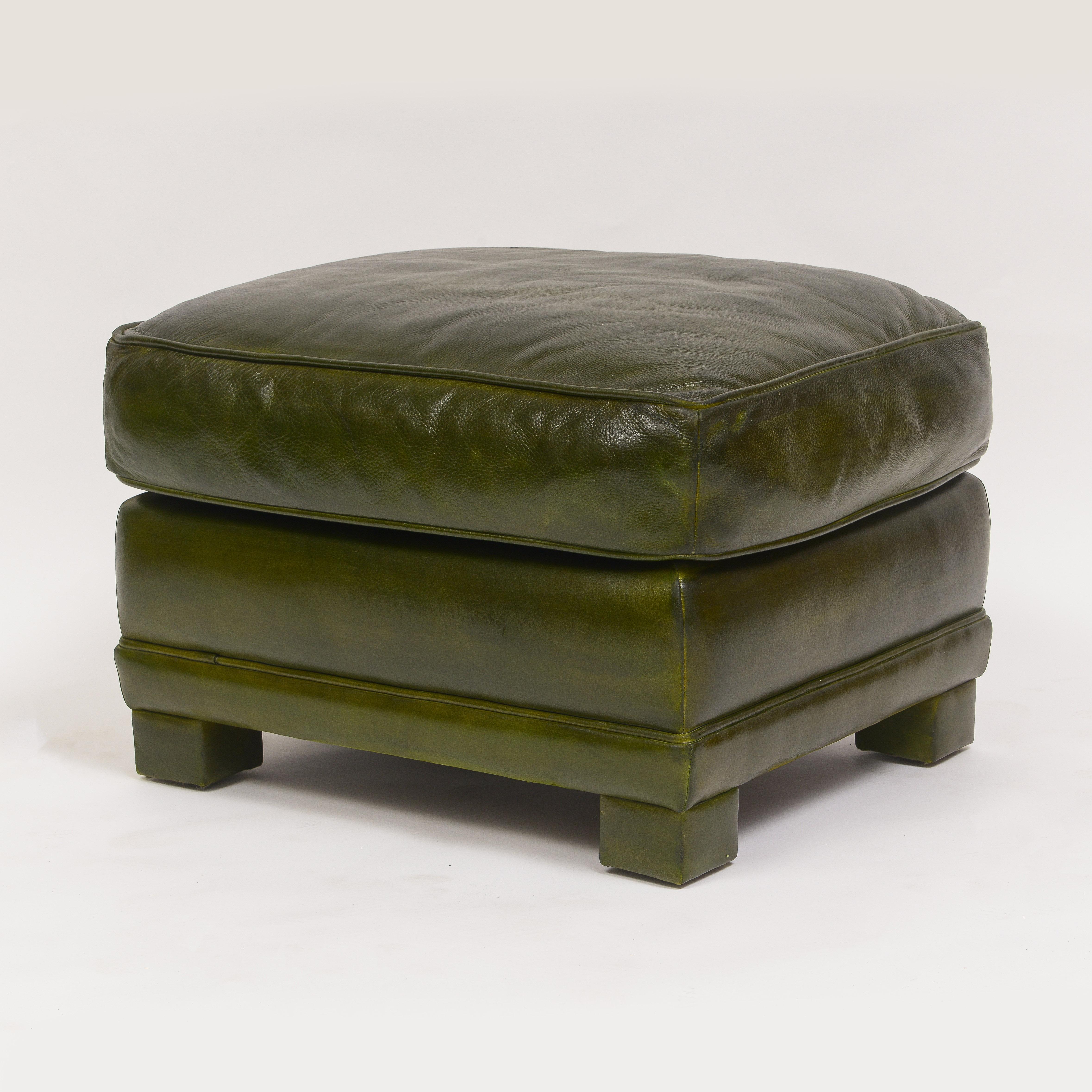 Early 21st Century Green Leather Club Chairs With Ottomans- 4 Pieces For Sale 6
