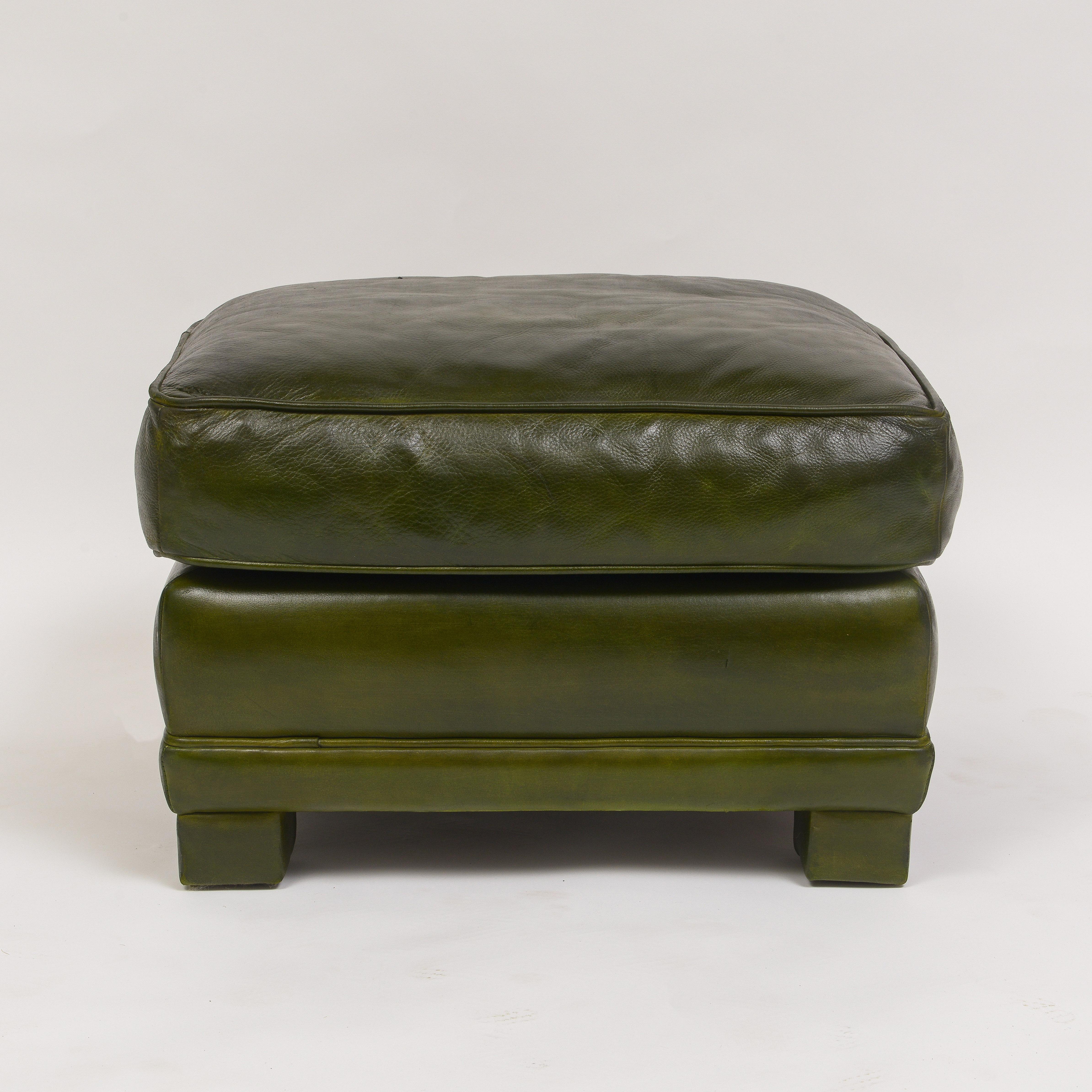 Early 21st Century Green Leather Club Chairs With Ottomans- 4 Pieces For Sale 4