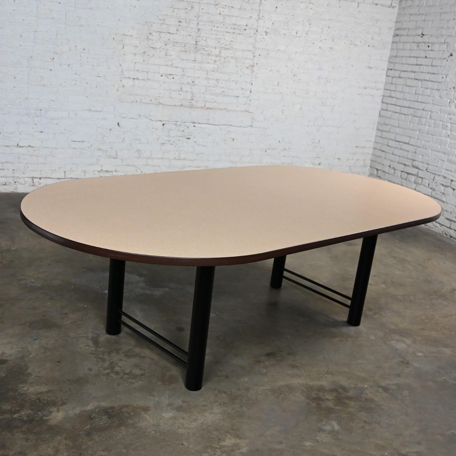 Early 21st Century Modern Surfacetech Racetrack Top Conference or Dining Table 7