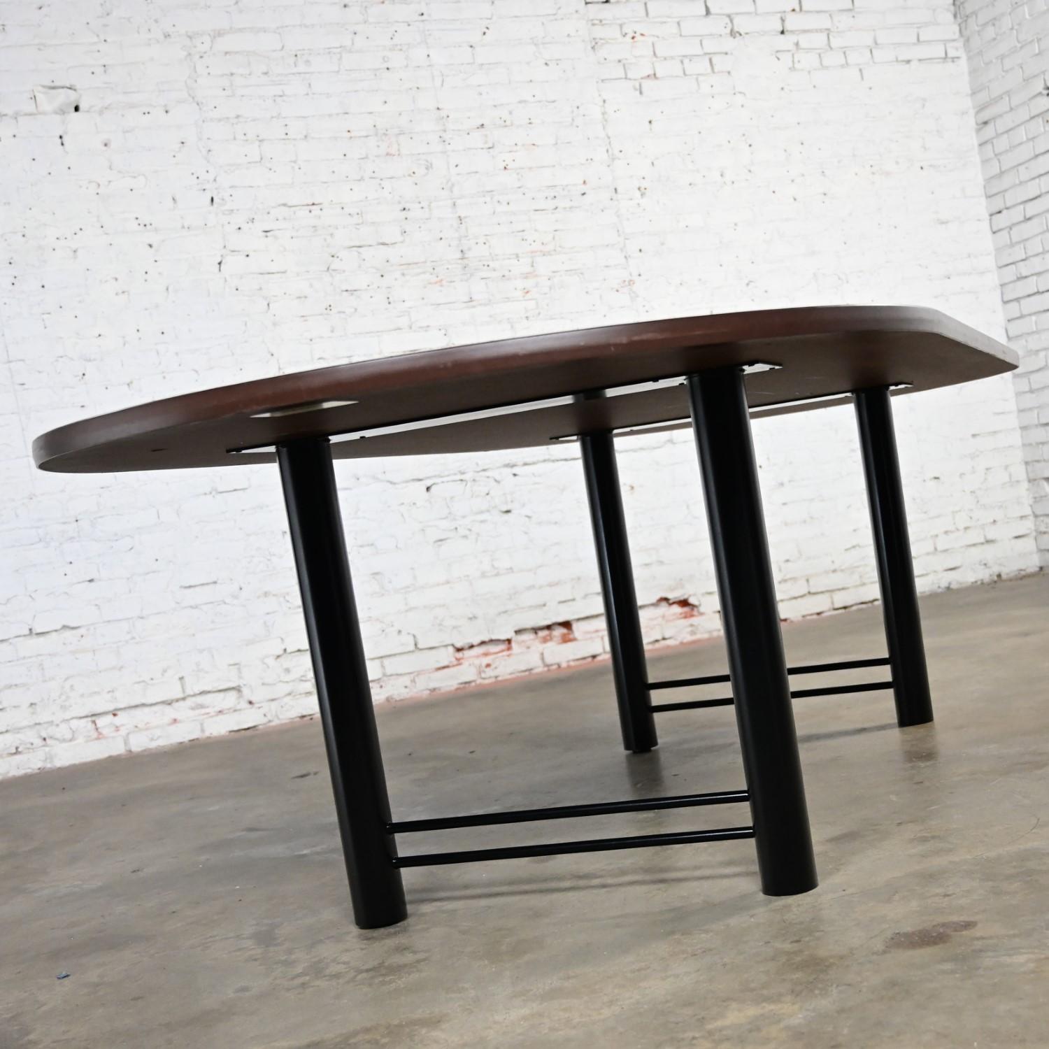 Early 21st Century Modern Surfacetech Racetrack Top Conference or Dining Table 9
