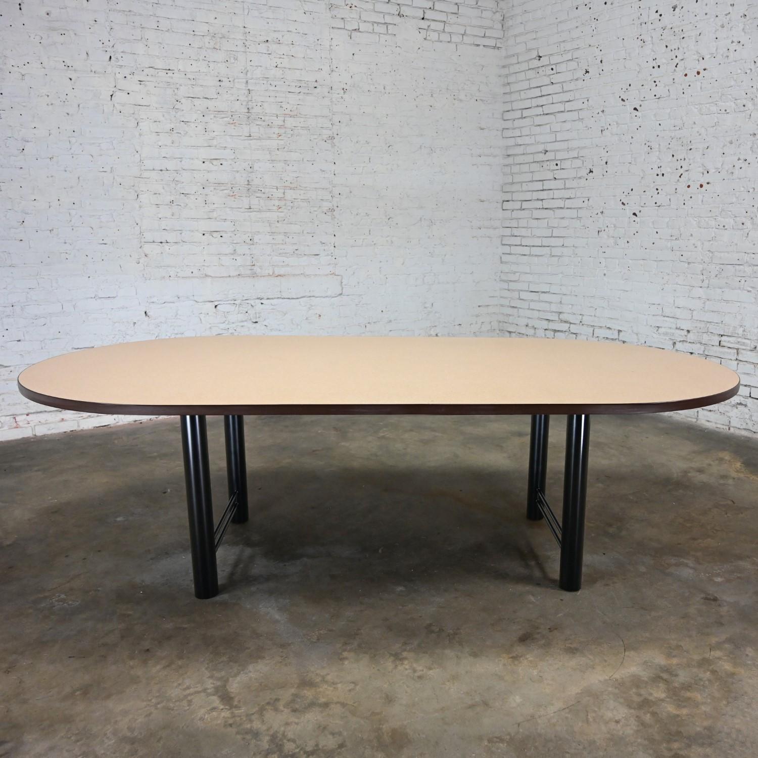 Early 21st Century Modern Surfacetech Racetrack Top Conference or Dining Table In Good Condition In Topeka, KS