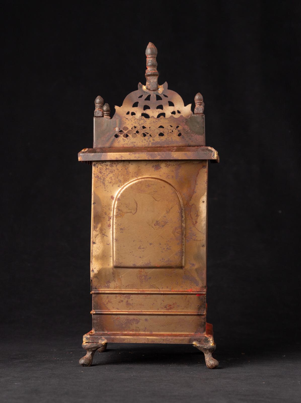 Shrine bouddhiste du début du 21e siècle en métal ancien du Népal Bon état - En vente à DEVENTER, NL