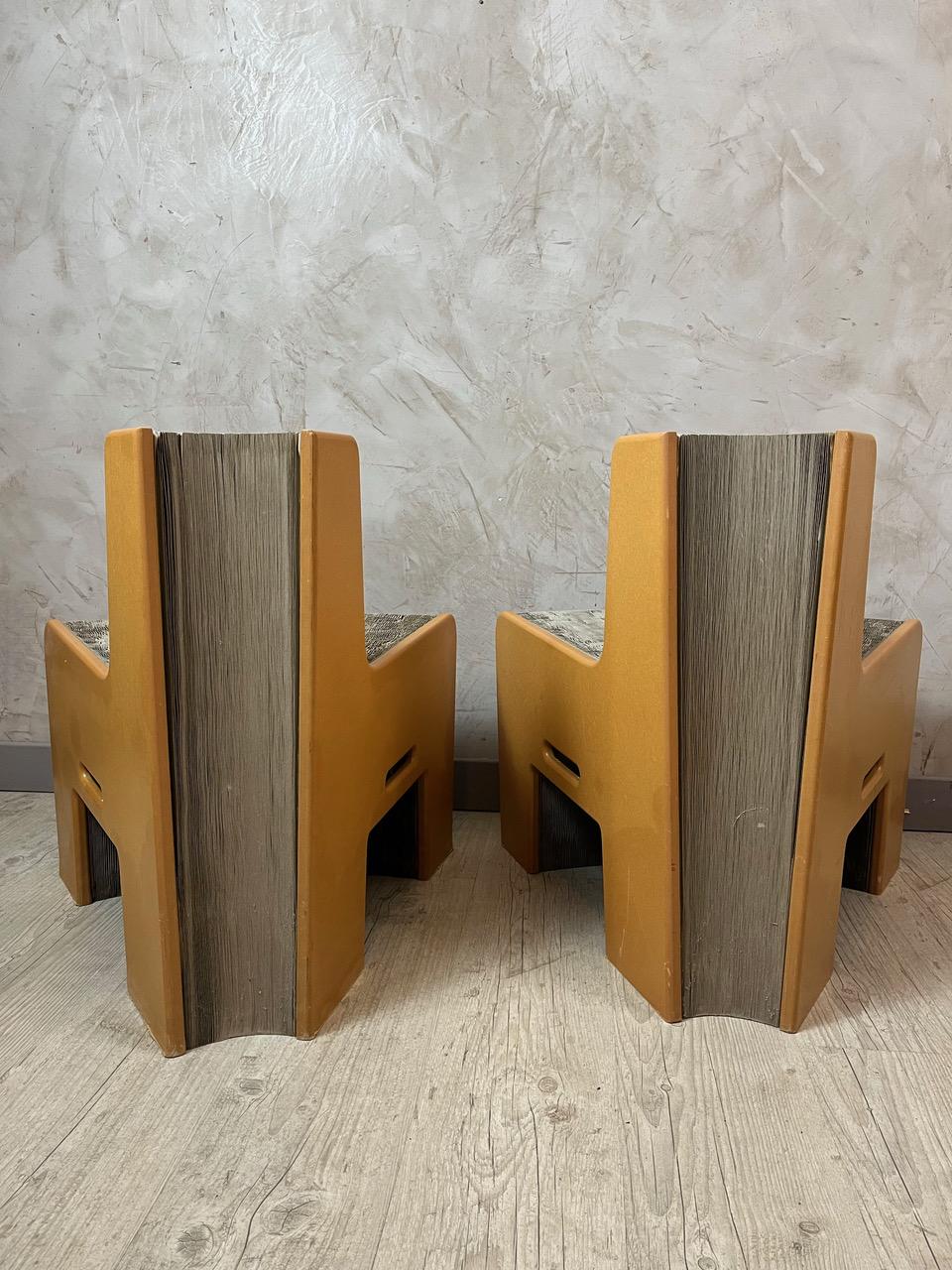 Paper Early 21st century Pair of 