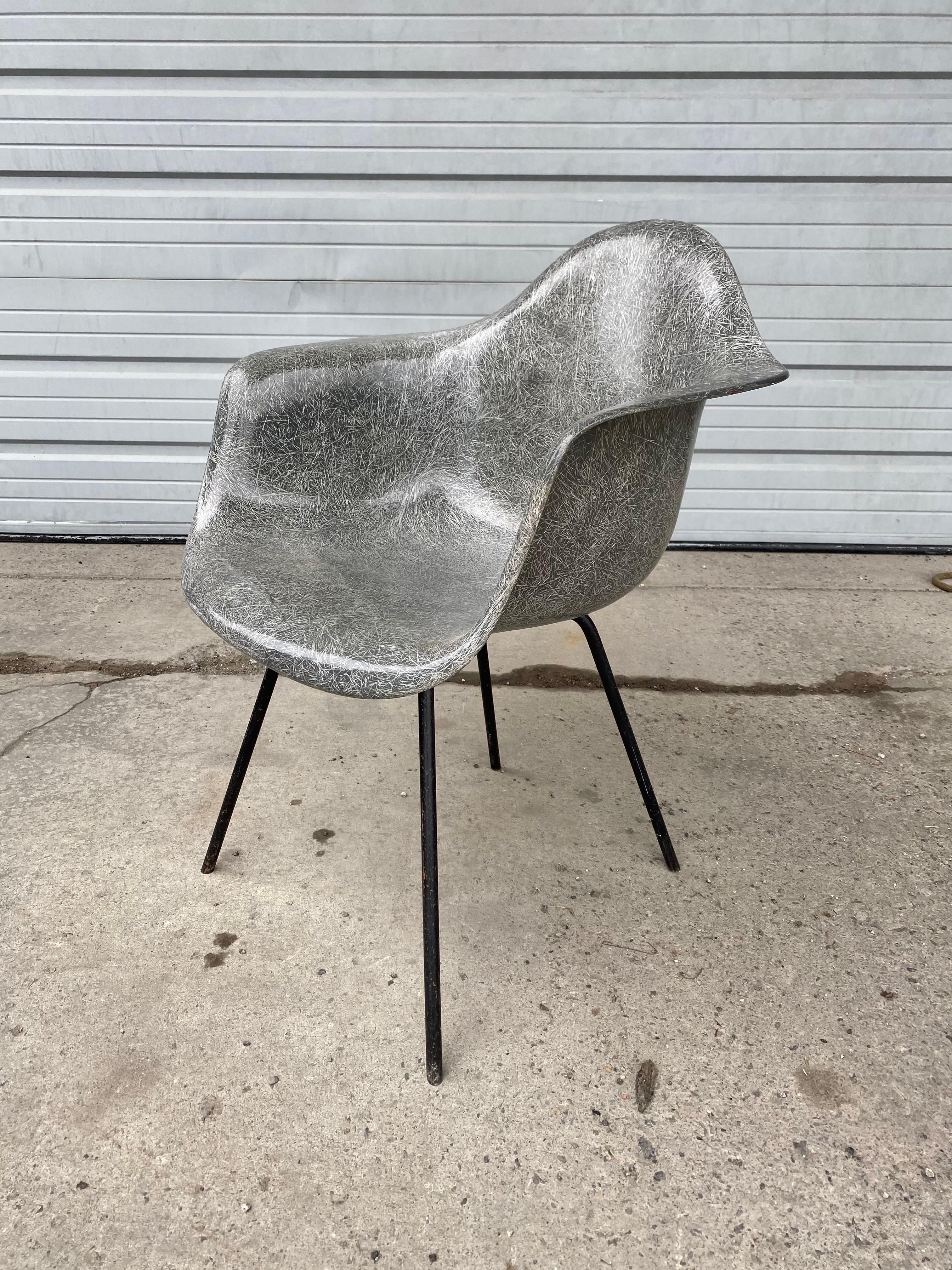 American Early 2nd Generation X Base Arm Shell Lounge Chair by Charles Eames For Sale