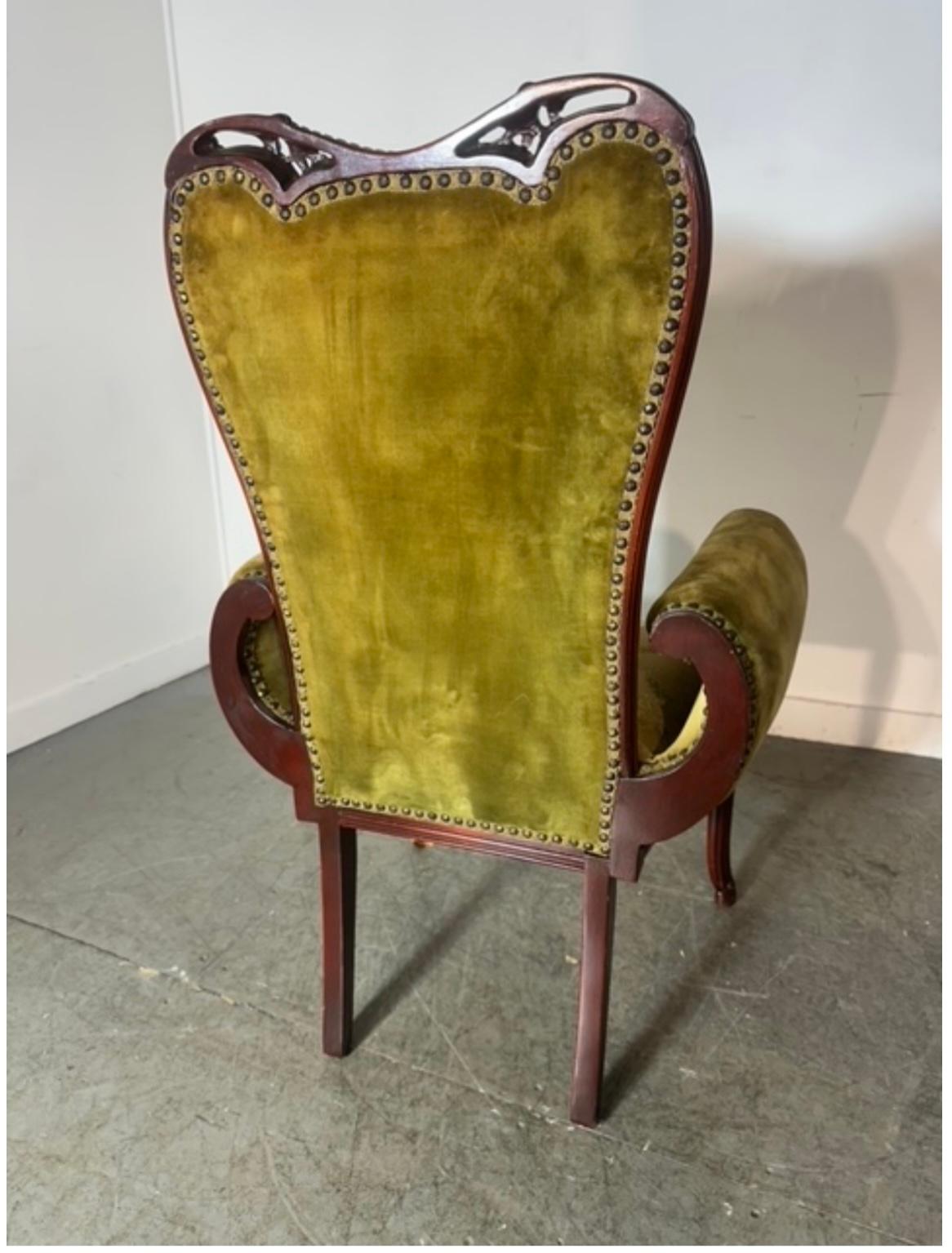 Frühe Bergere / Kaminstühle des 2. Jahrhunderts von Grosfeld House im Angebot 8