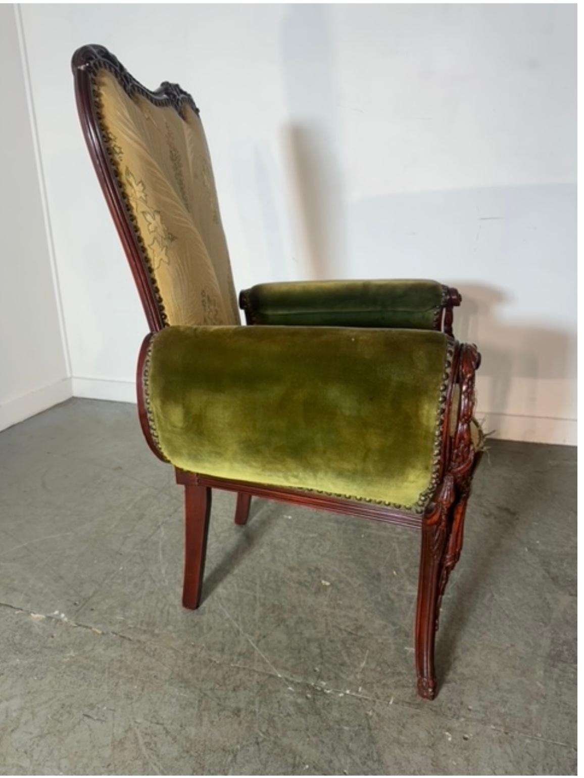 Frühe Bergere / Kaminstühle des 2. Jahrhunderts von Grosfeld House im Angebot 9
