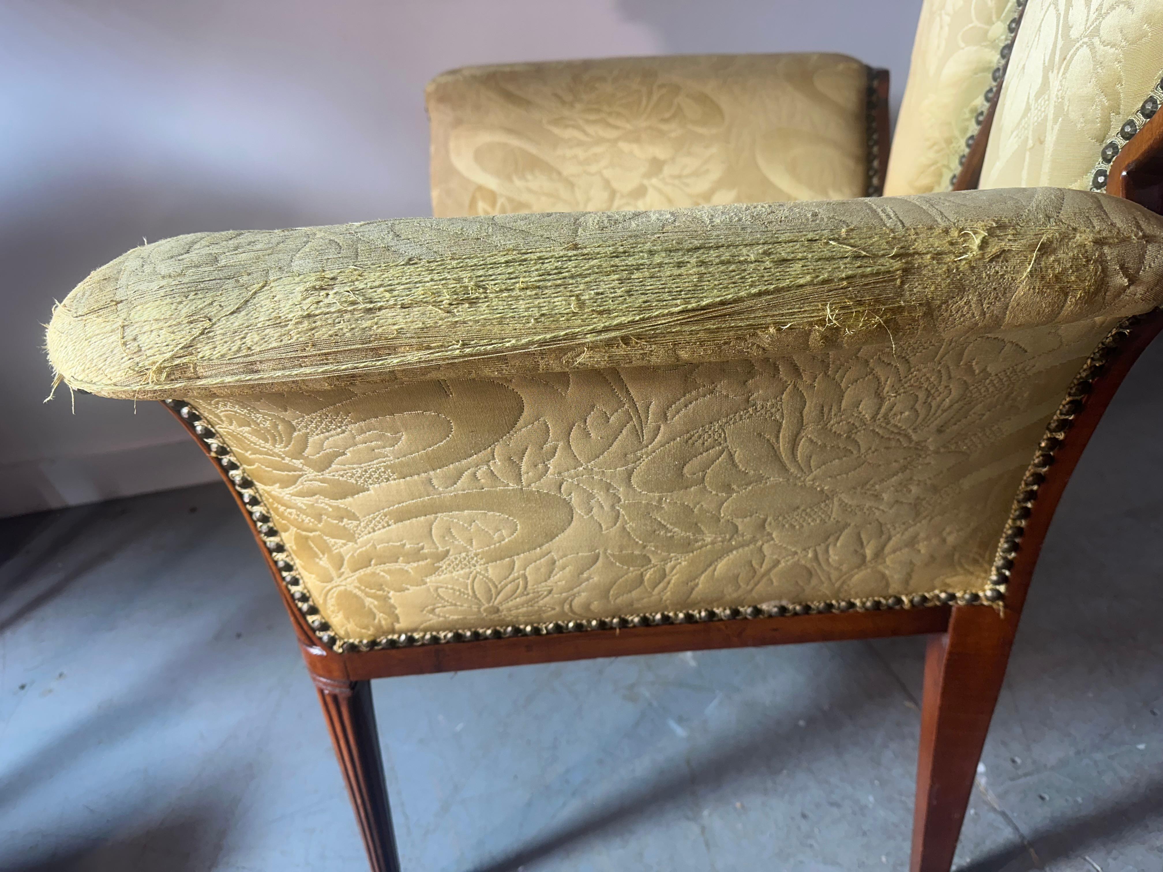 Frühe Bergere / Kaminstühle des 2. Jahrhunderts von Grosfeld House im Angebot 12