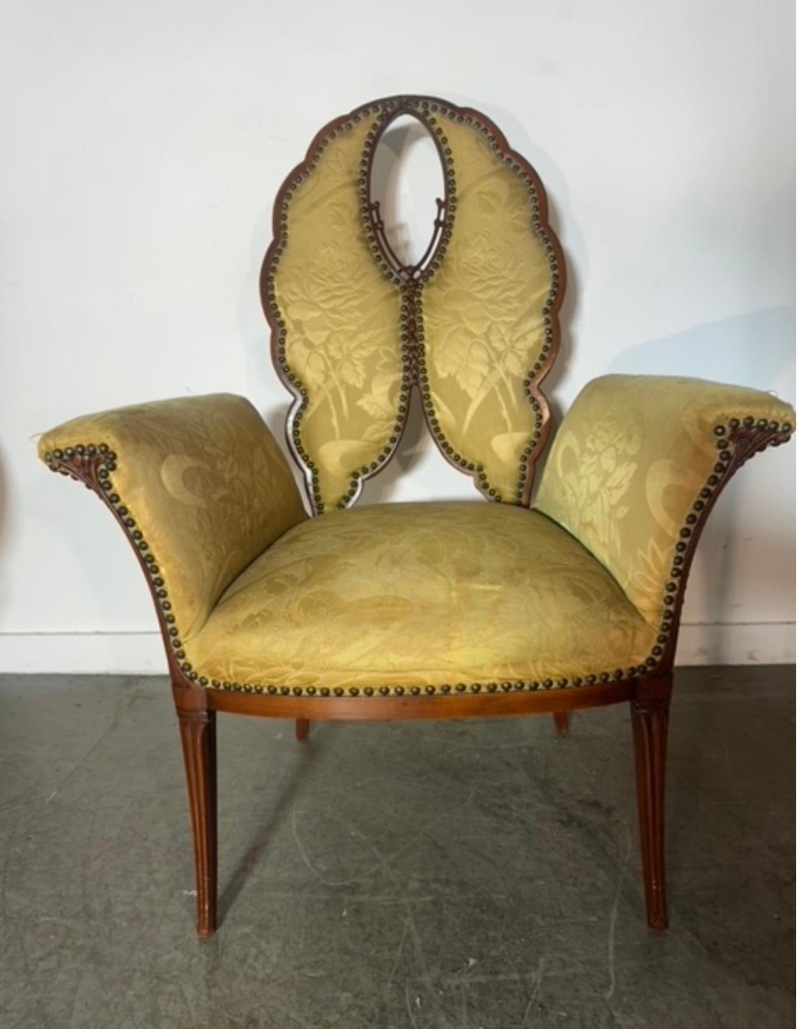 Frühe Bergere / Kaminstühle des 2. Jahrhunderts von Grosfeld House (Hollywood Regency) im Angebot