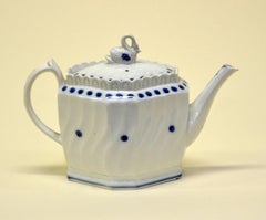 Early 1800 English Octagonal Lead-Glazed Earthenware Teapot with Swan Finial