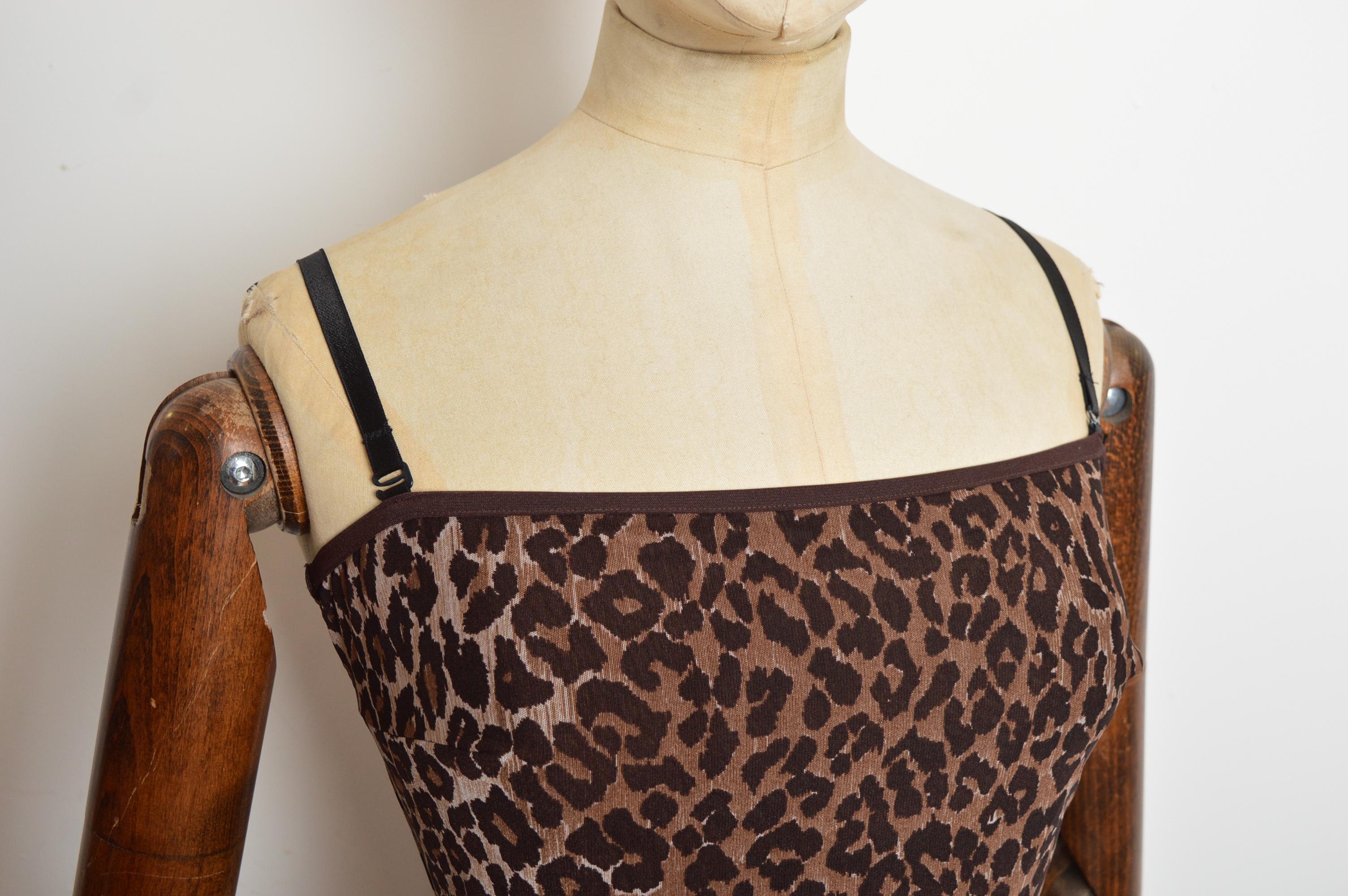 Dolce & Gabbana, abito a sottoveste con stampa leopardata dei primi anni '90 in vendita 2
