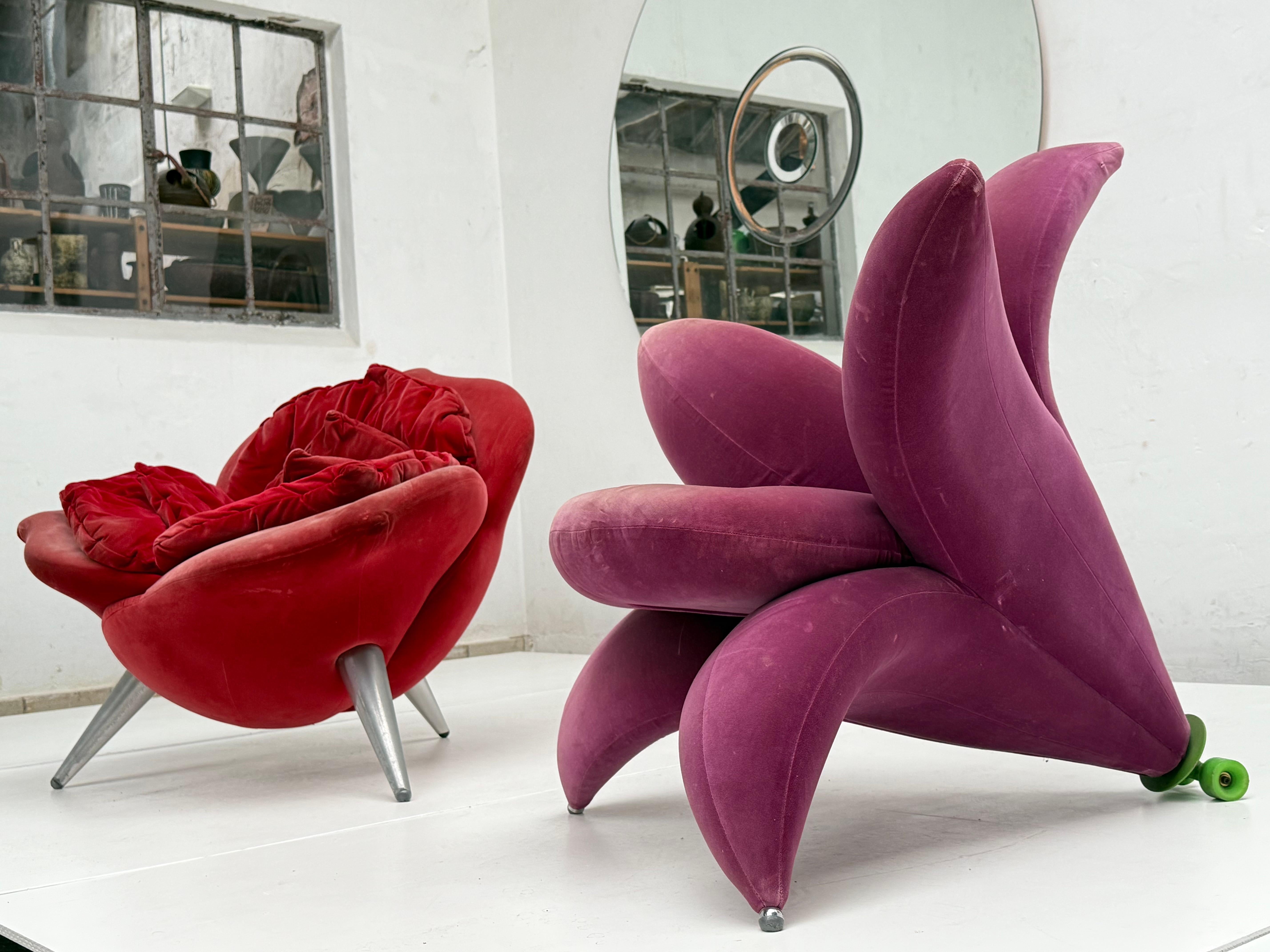 Paar Getsuen & Rose Flower Loungesessel aus den frühen 1990er Jahren von dem japanischen Designer Masanori Umeda für Edra Italy 1990

Sehr selten zu finden 2 frühe Produktion Exemplare jetzt als ein Paar mit seiner ursprünglichen Samtpolsterung