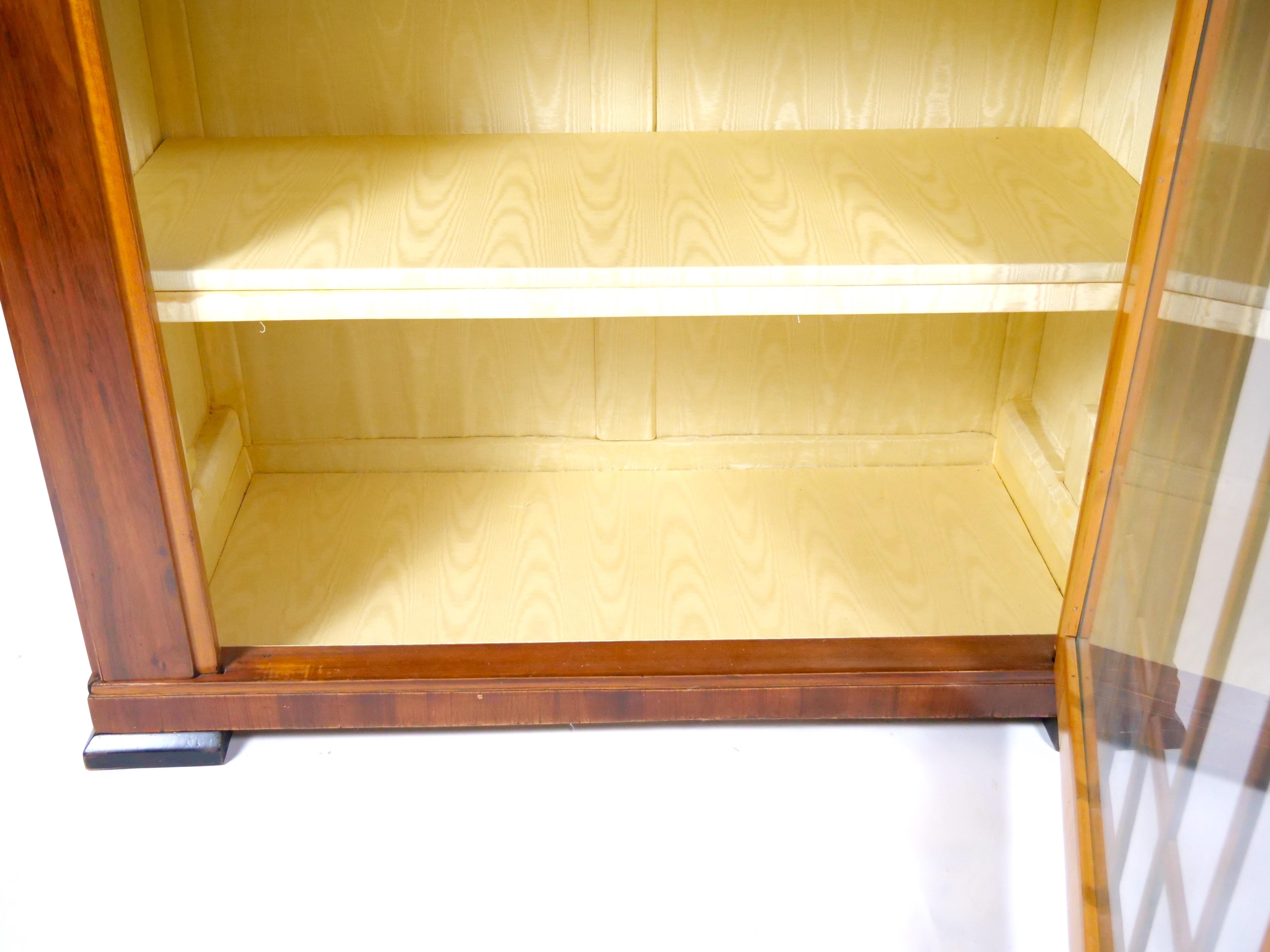 Early 9th Century Biedermeier Walnut / Bronze Mounted Bookcase / Cabinet For Sale 4