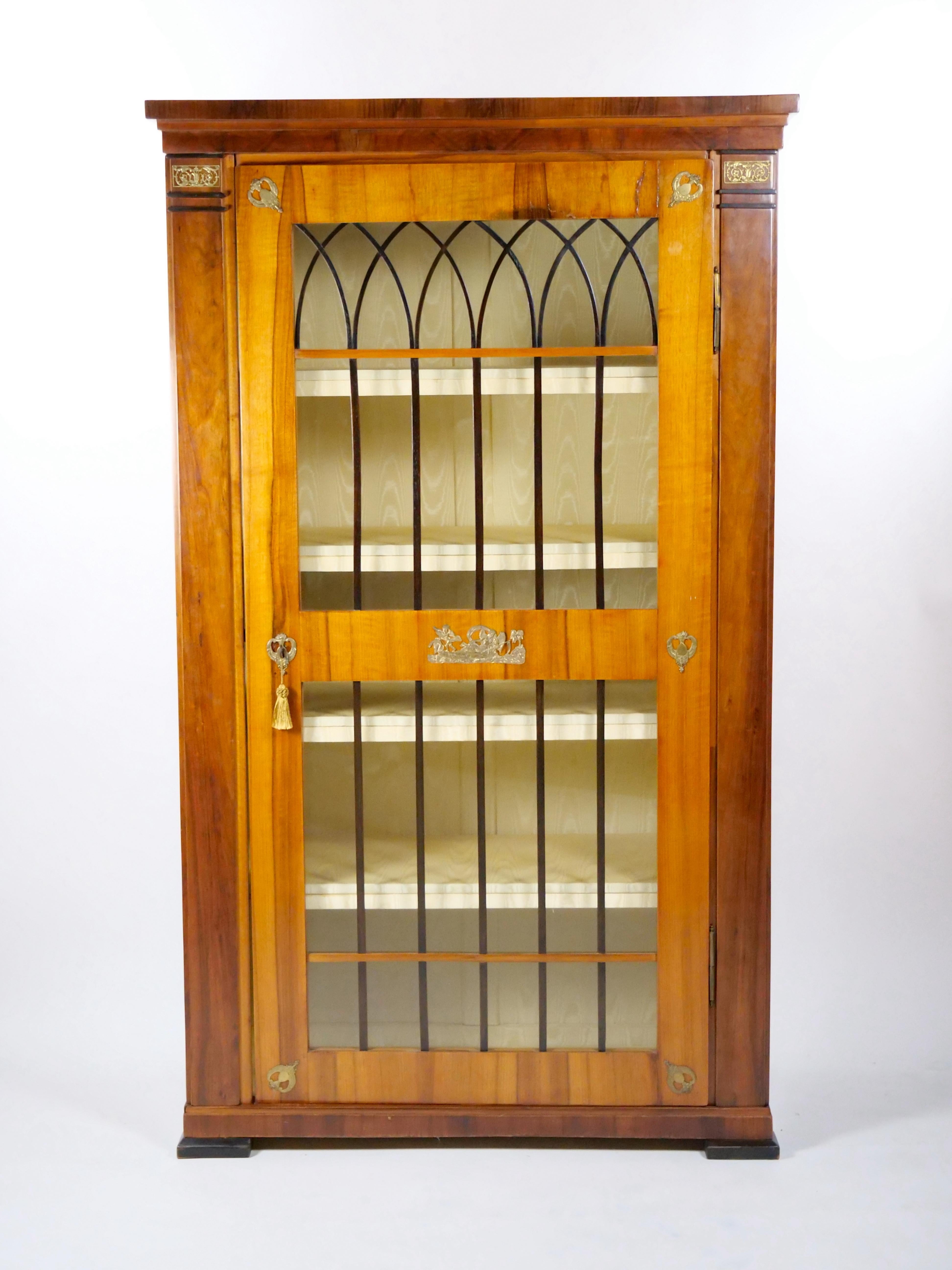 Early 9th Century Biedermeier Walnut / Bronze Mounted Bookcase / Cabinet For Sale 7